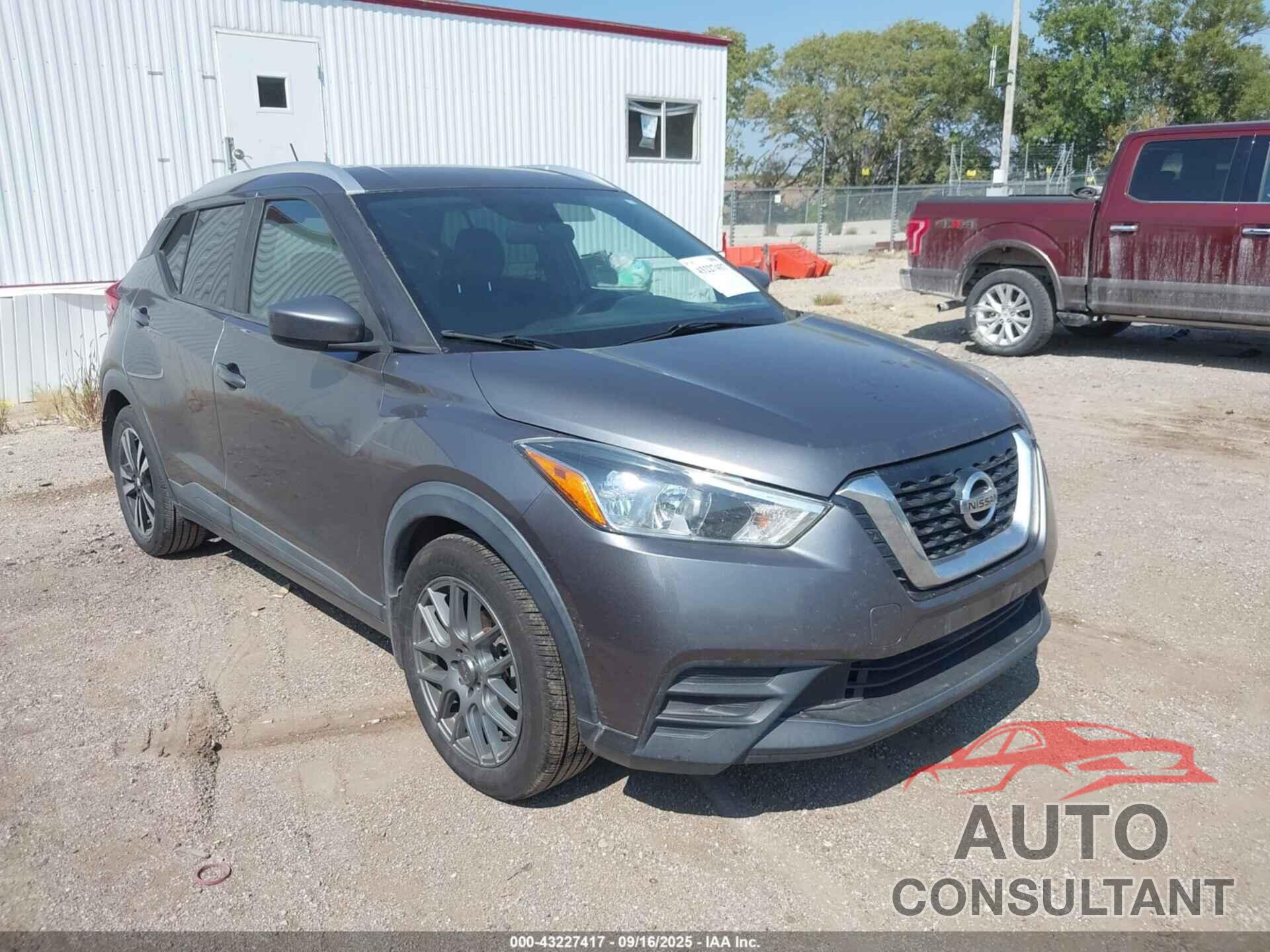 NISSAN KICKS 2018 - 3N1CP5CUXJL517155
