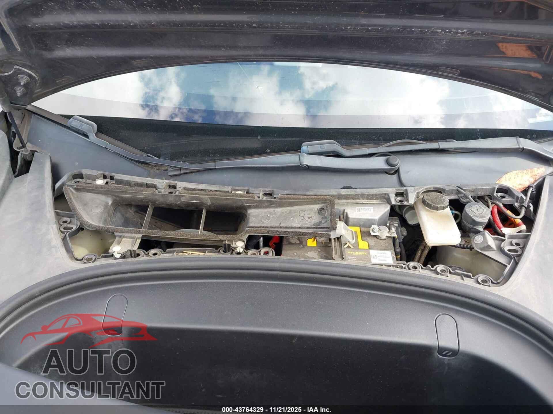 TESLA MODEL 3 2019 - 5YJ3E1EBXKF191736