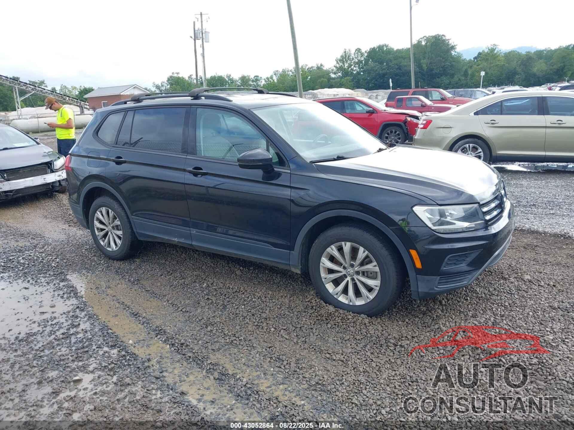 VOLKSWAGEN TIGUAN 2018 - 3VV0B7AX8JM085507