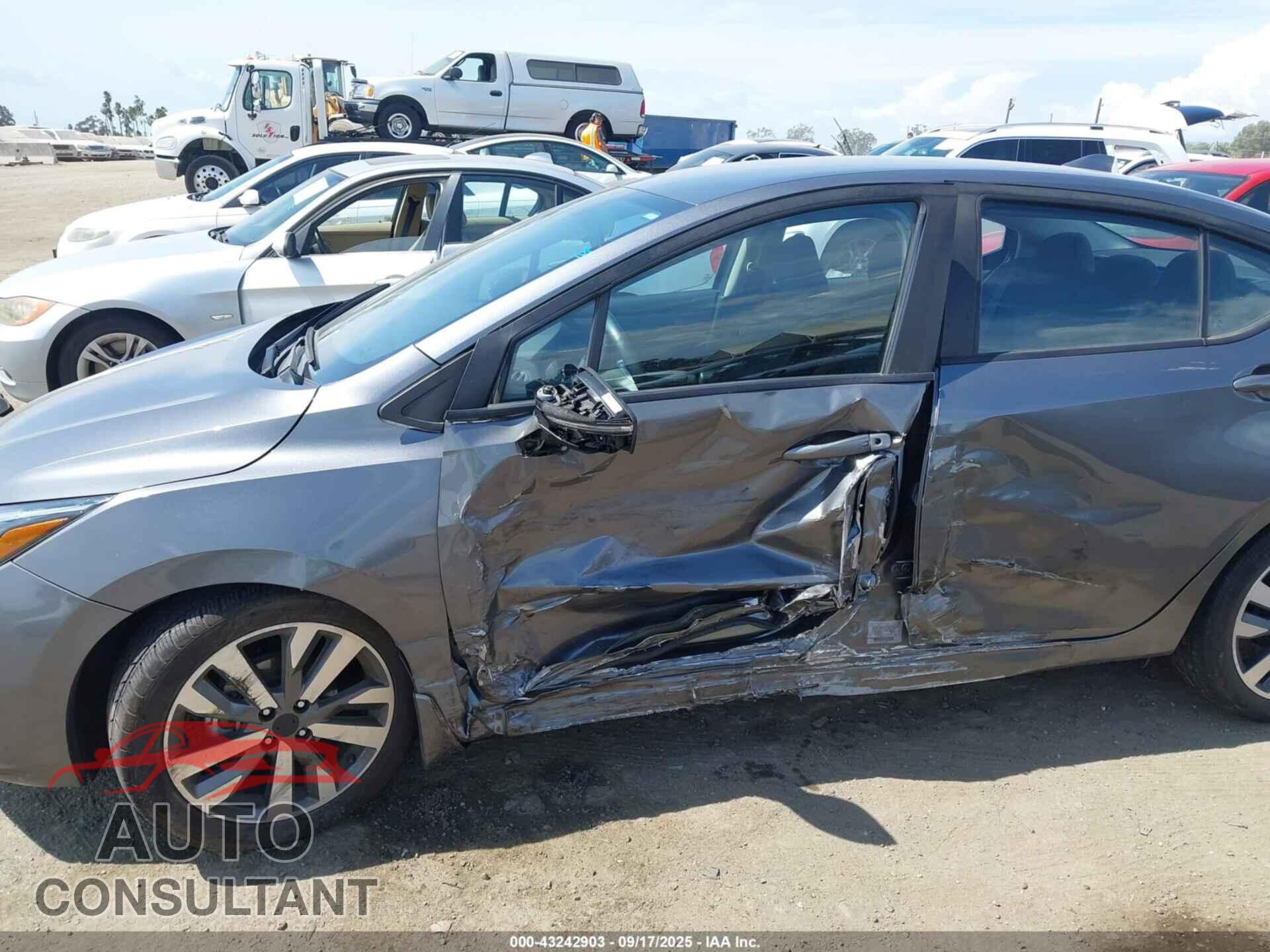 NISSAN VERSA 2020 - 3N1CN8FV2LL808716