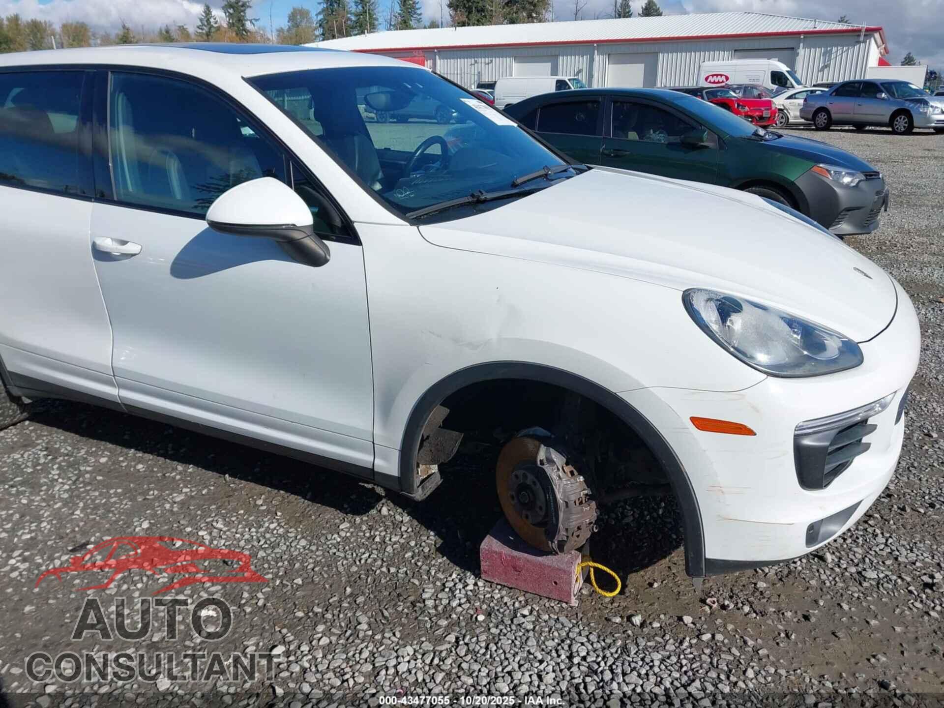 PORSCHE CAYENNE 2016 - WP1AA2A29GLA01362