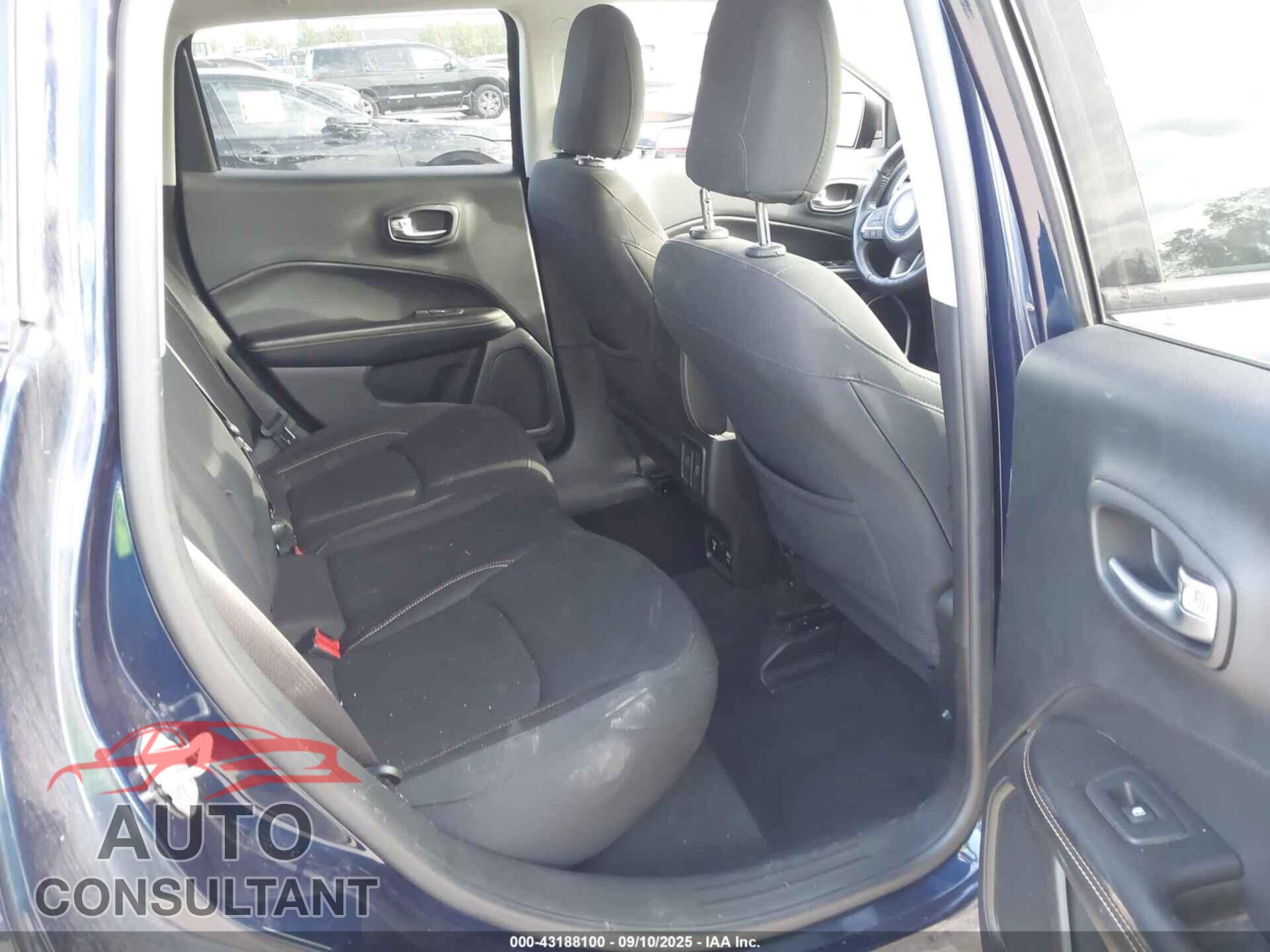 JEEP COMPASS 2019 - 3C4NJCAB9KT773379