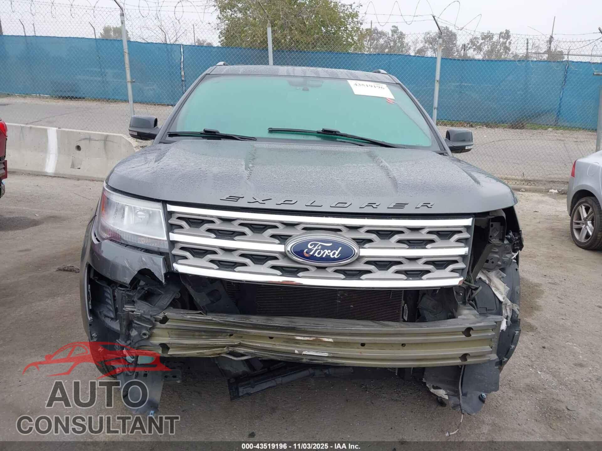 FORD EXPLORER 2018 - 1FM5K7D81JGB09239