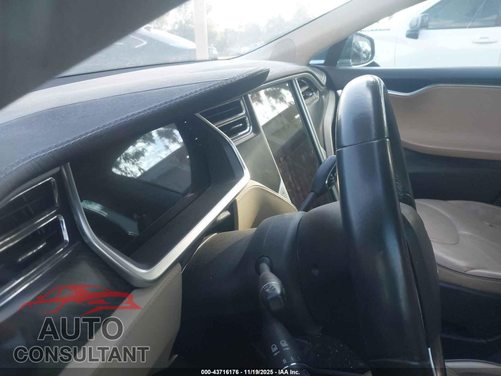 TESLA MODEL S 2013 - 5YJSA1DP0DFP04659