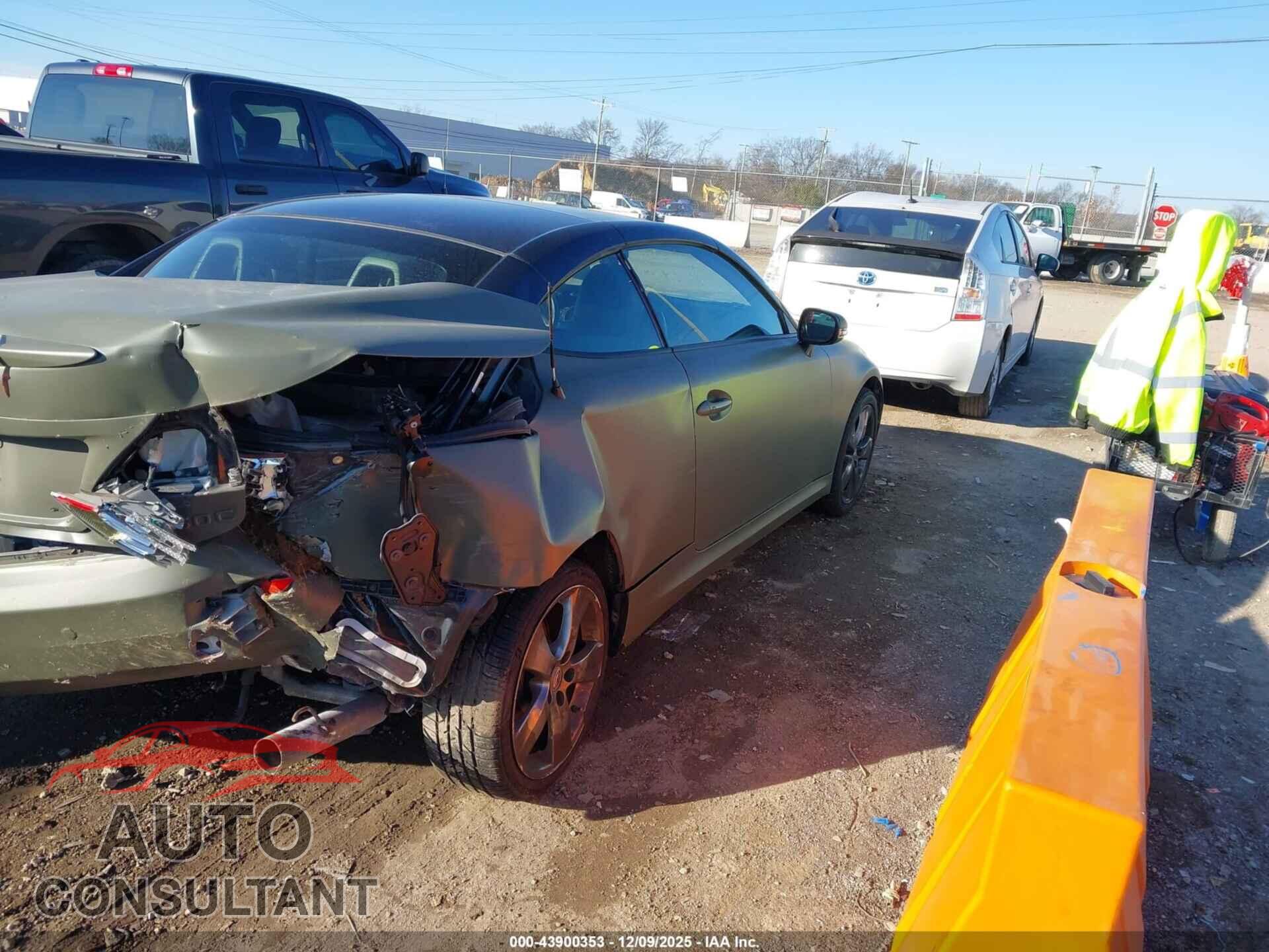 LEXUS IS 250C 2011 - JTHFF2C21B2515807