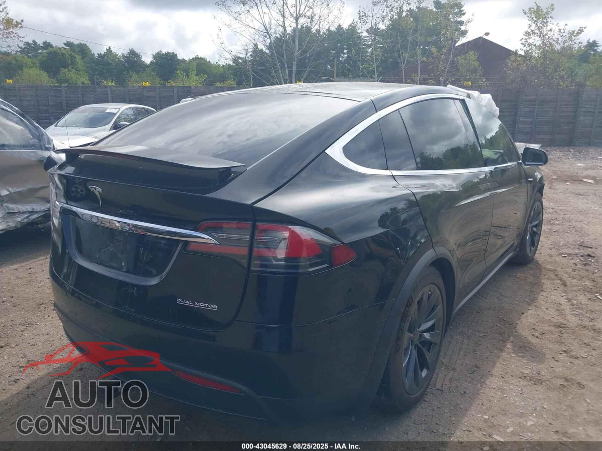 TESLA MODEL X 2019 - 5YJXCDE41KF196933