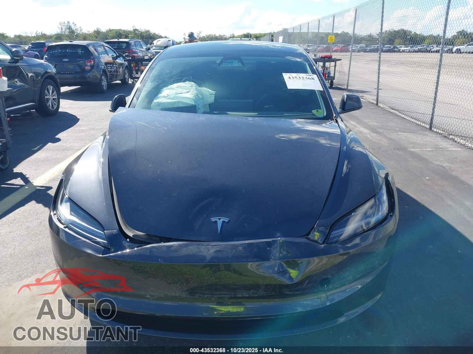 TESLA MODEL 3 2025 - 5YJ3E1EA1SF020171