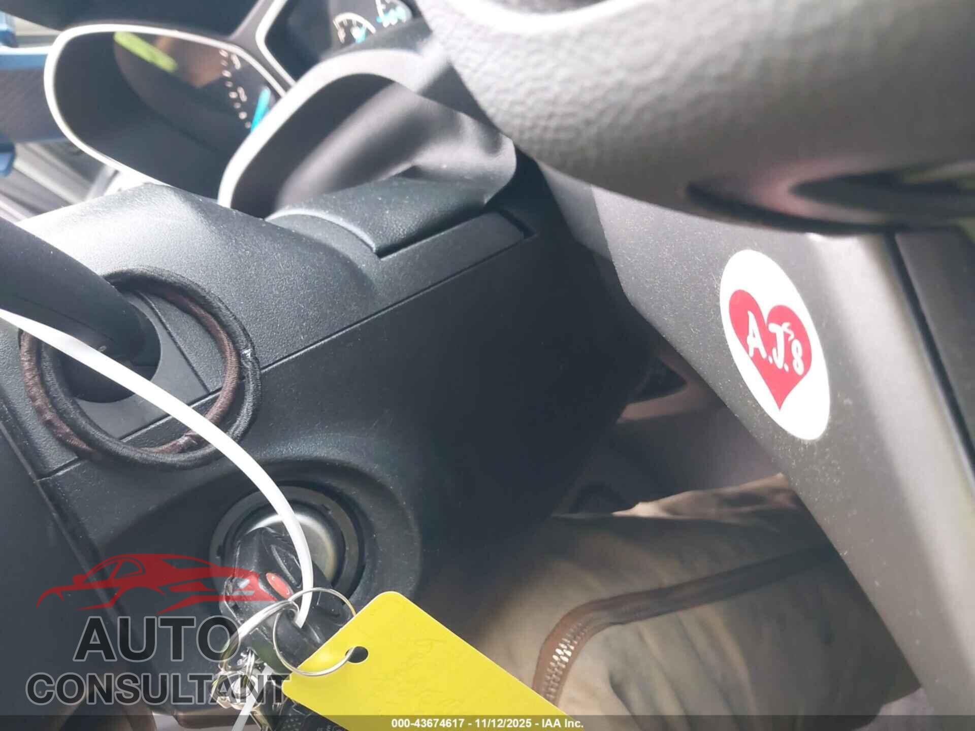 FORD ESCAPE 2014 - 1FMCU9G91EUA55305