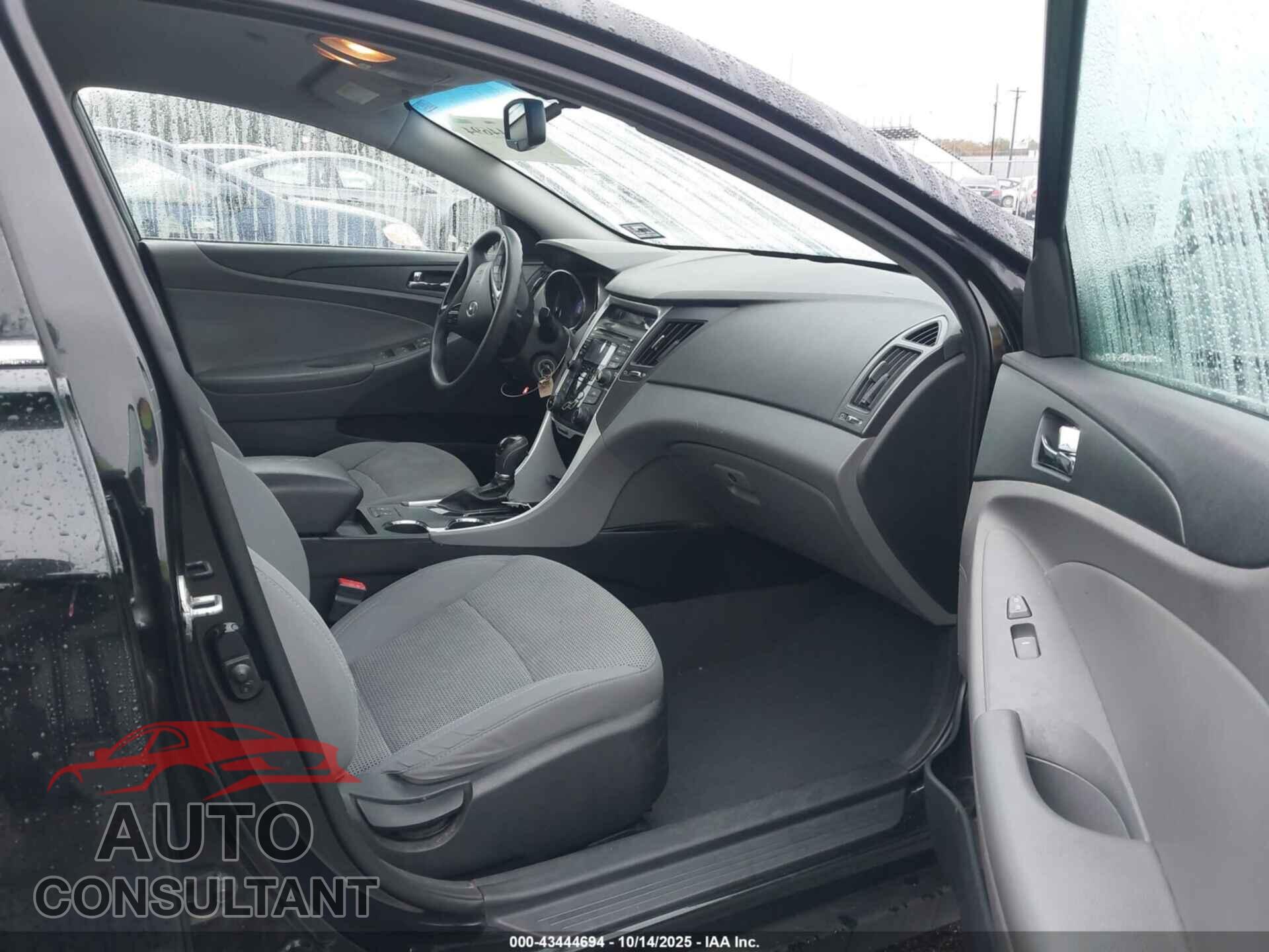 HYUNDAI SONATA 2013 - 5NPEB4AC7DH677684