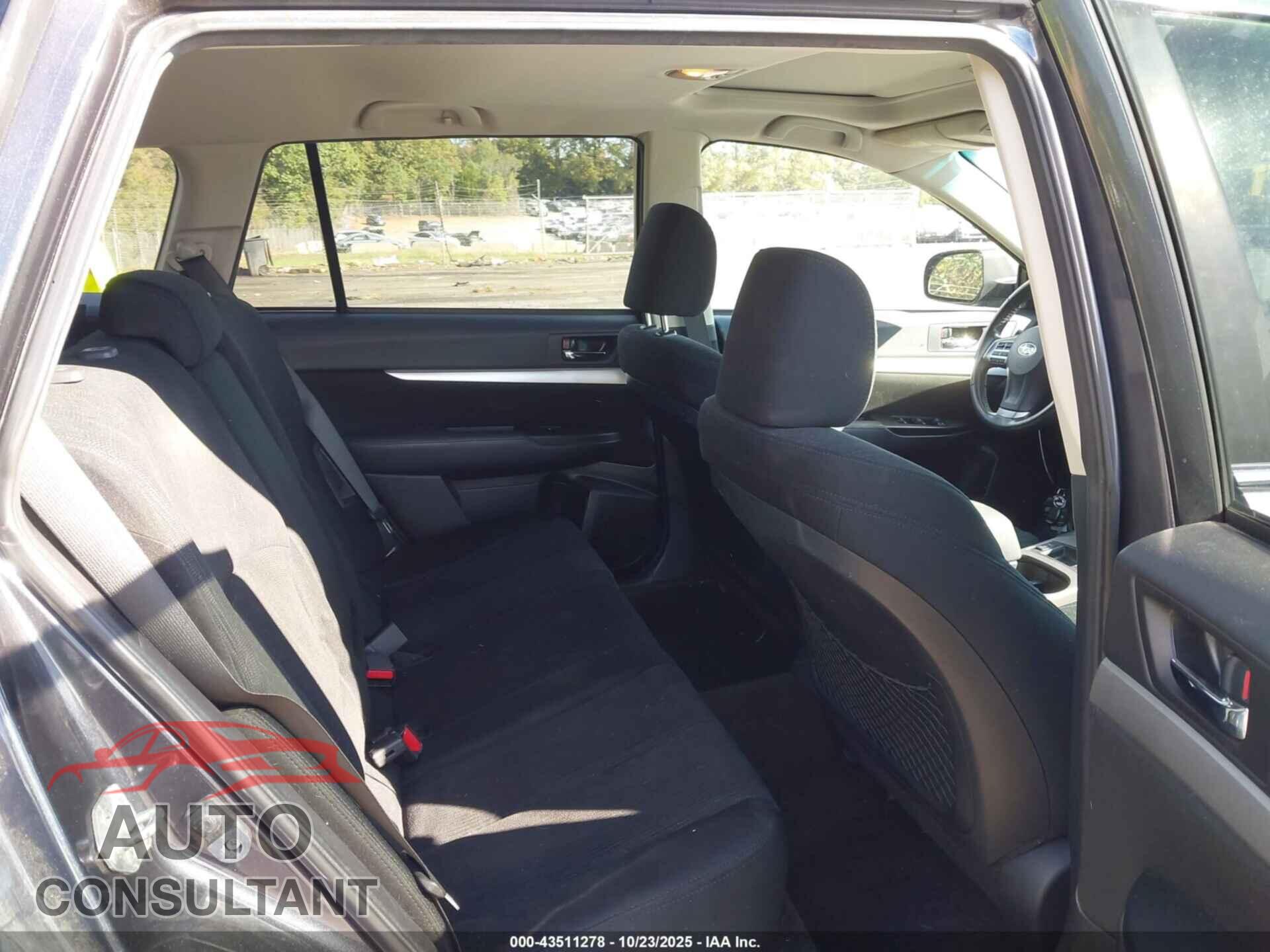 SUBARU OUTBACK 2013 - 4S4BRBGC8D3225728