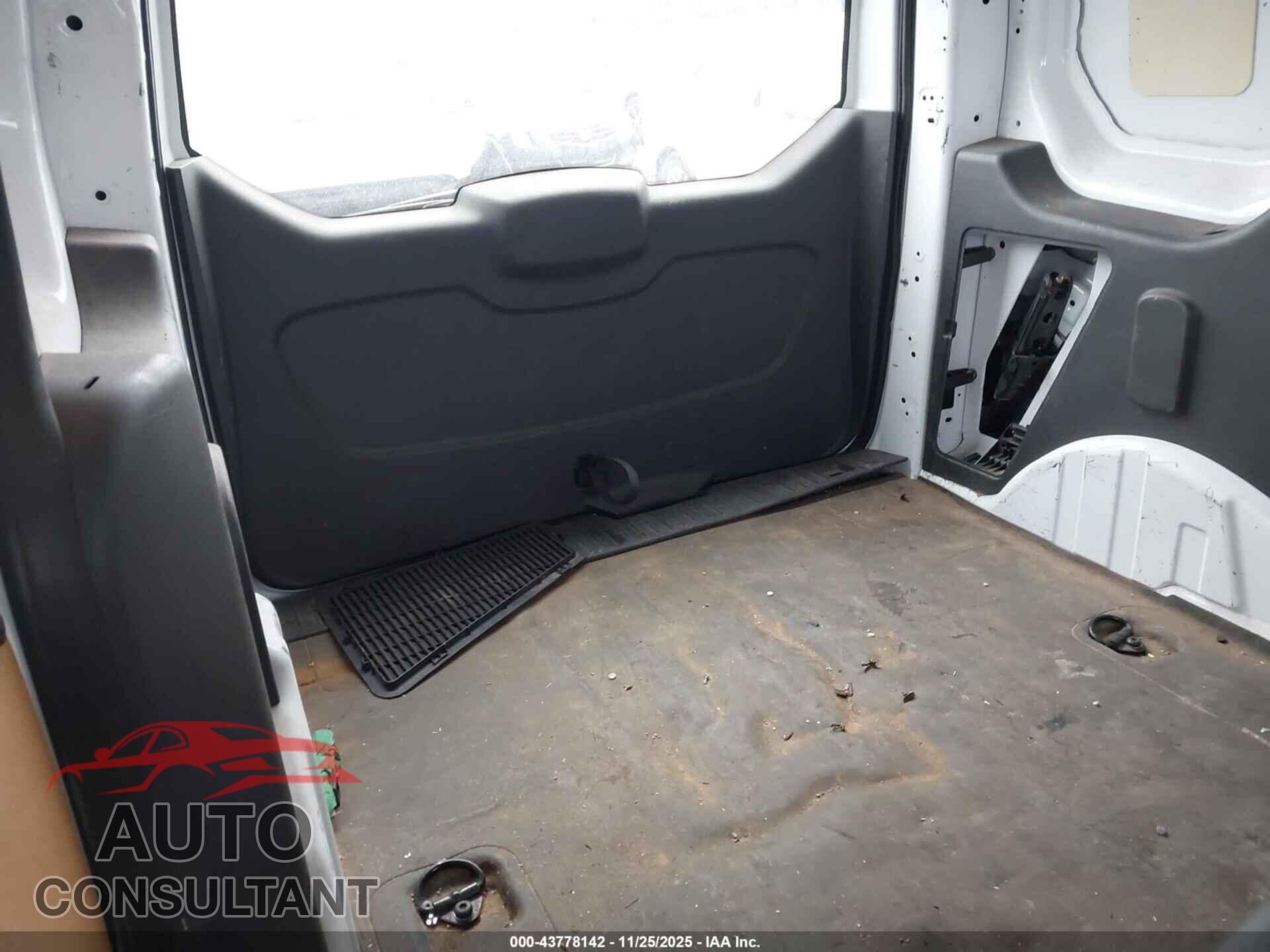 FORD TRANSIT CONNECT 2014 - NM0LE6E71E1142444
