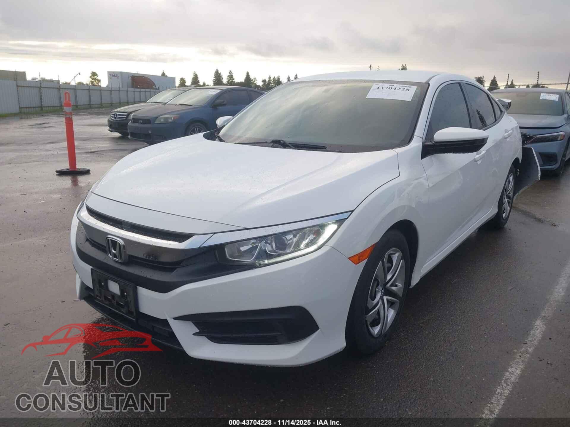 HONDA CIVIC 2018 - 19XFC2F56JE202415