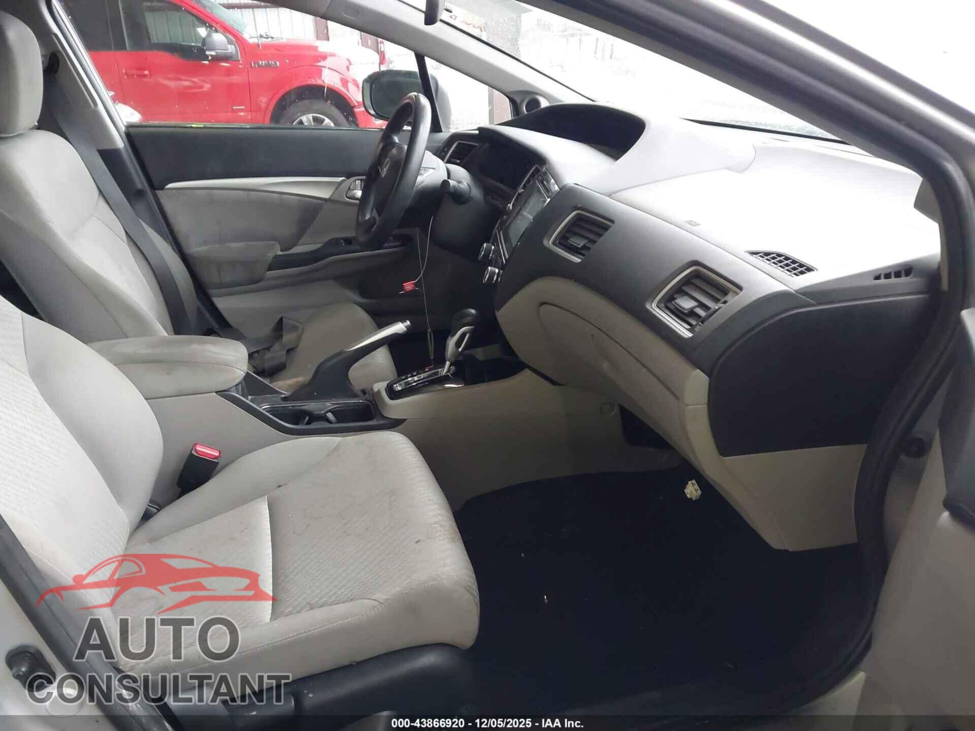 HONDA CIVIC 2015 - 19XFB2F8XFE016574