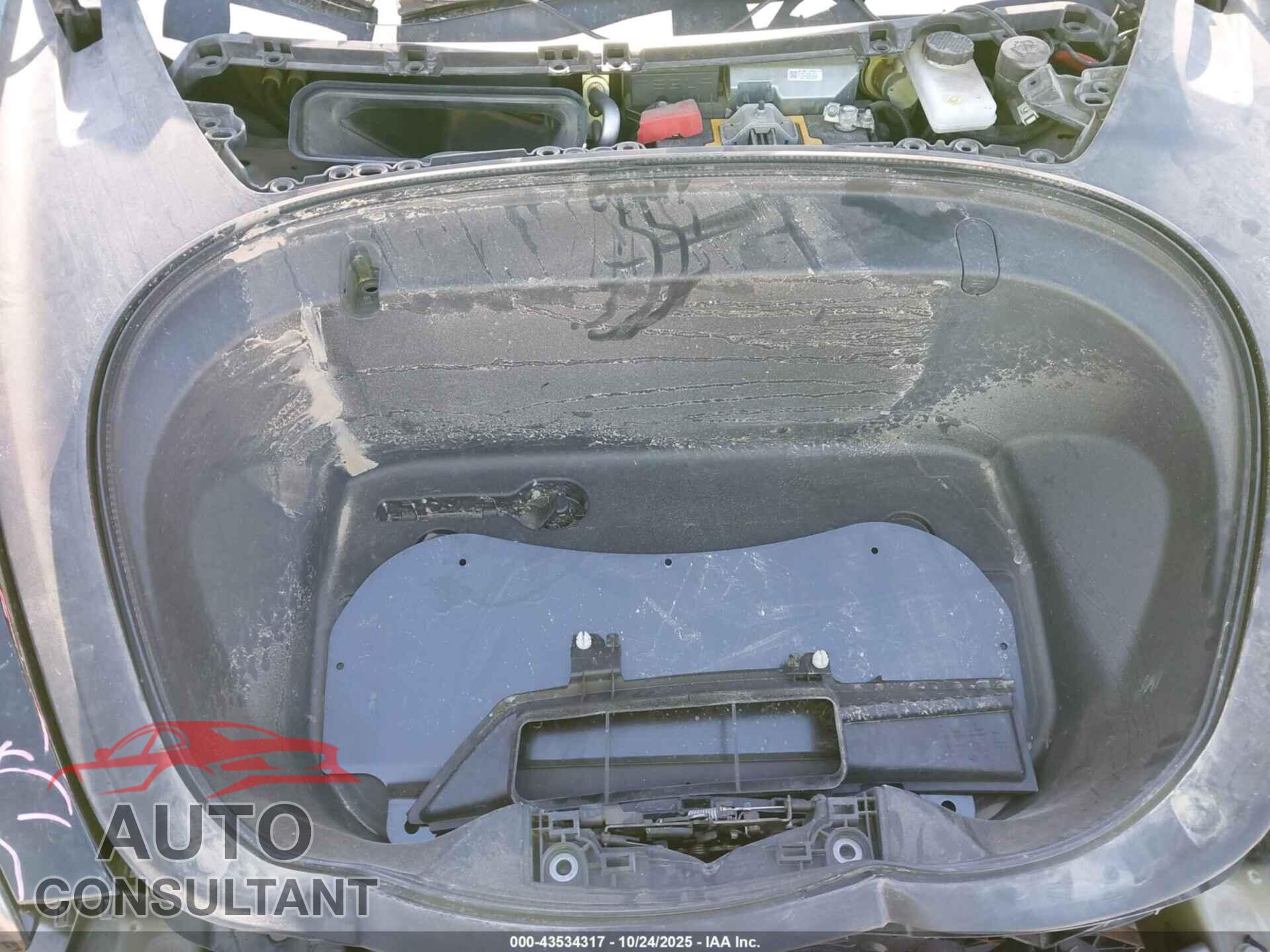 TESLA MODEL 3 2019 - 5YJ3E1EA0KF304732