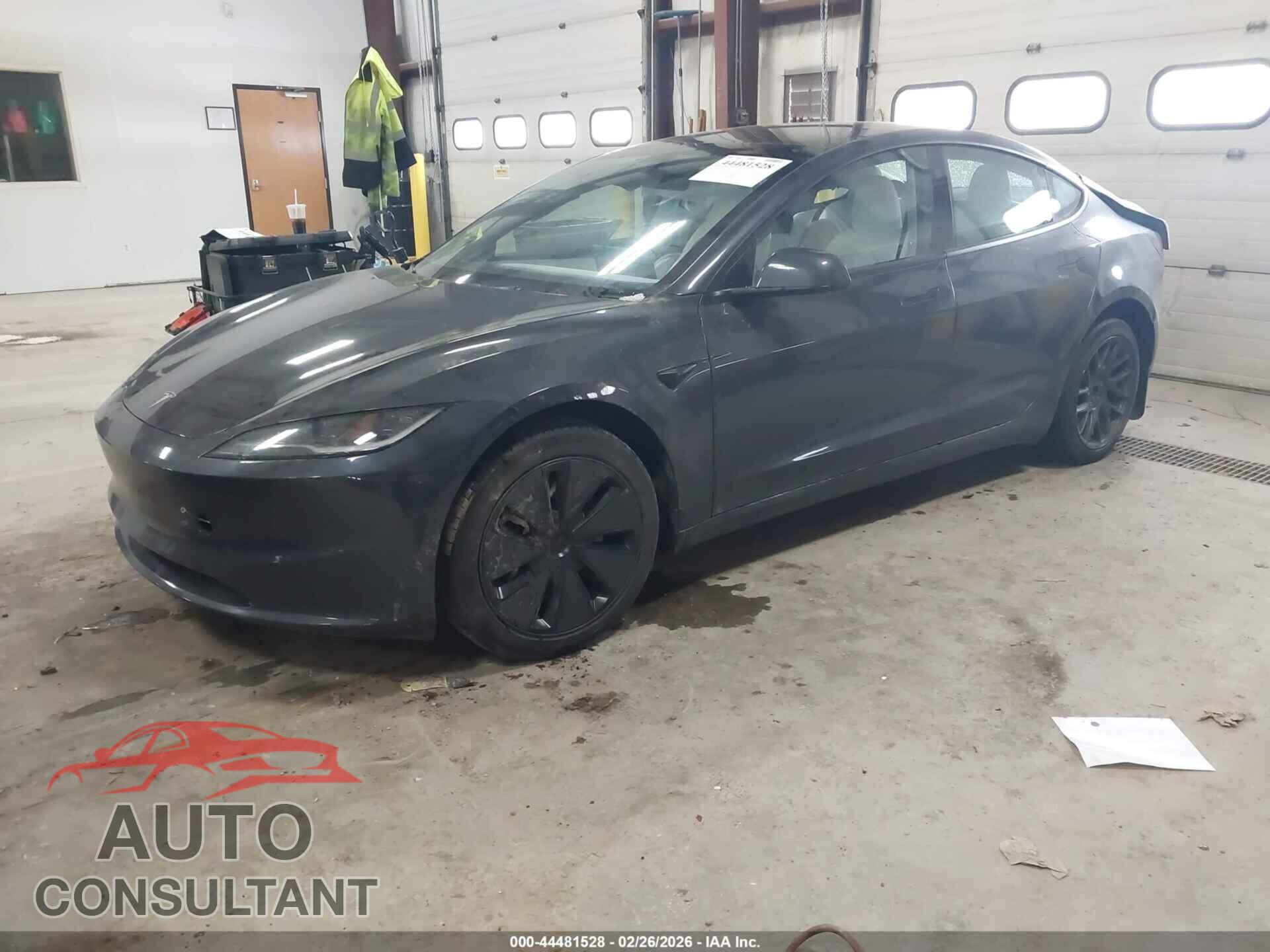 TESLA MODEL 3 2025 - 5YJ3E1EB3SF879965