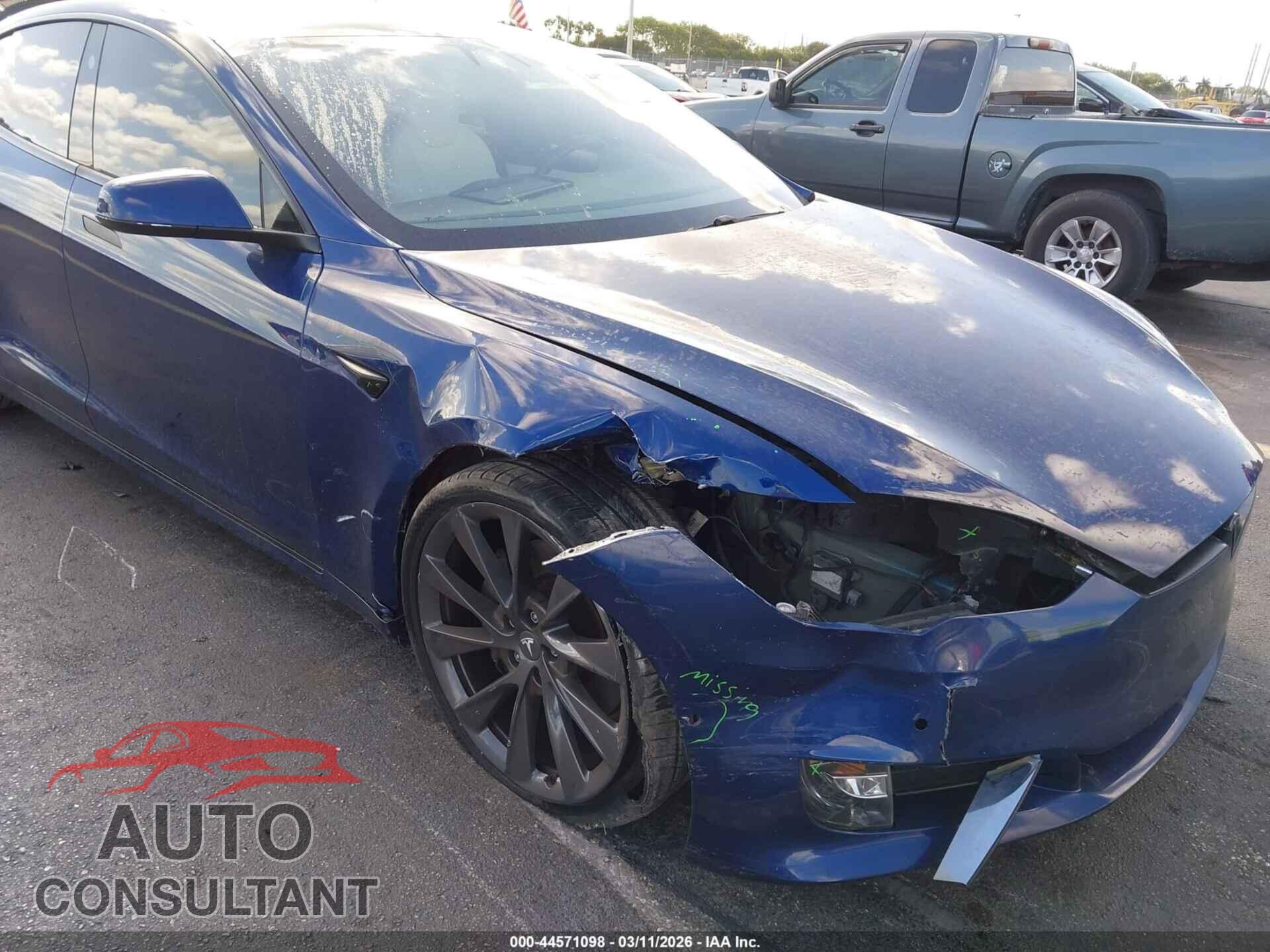 TESLA MODEL S 2019 - 5YJSA1E24KF336048