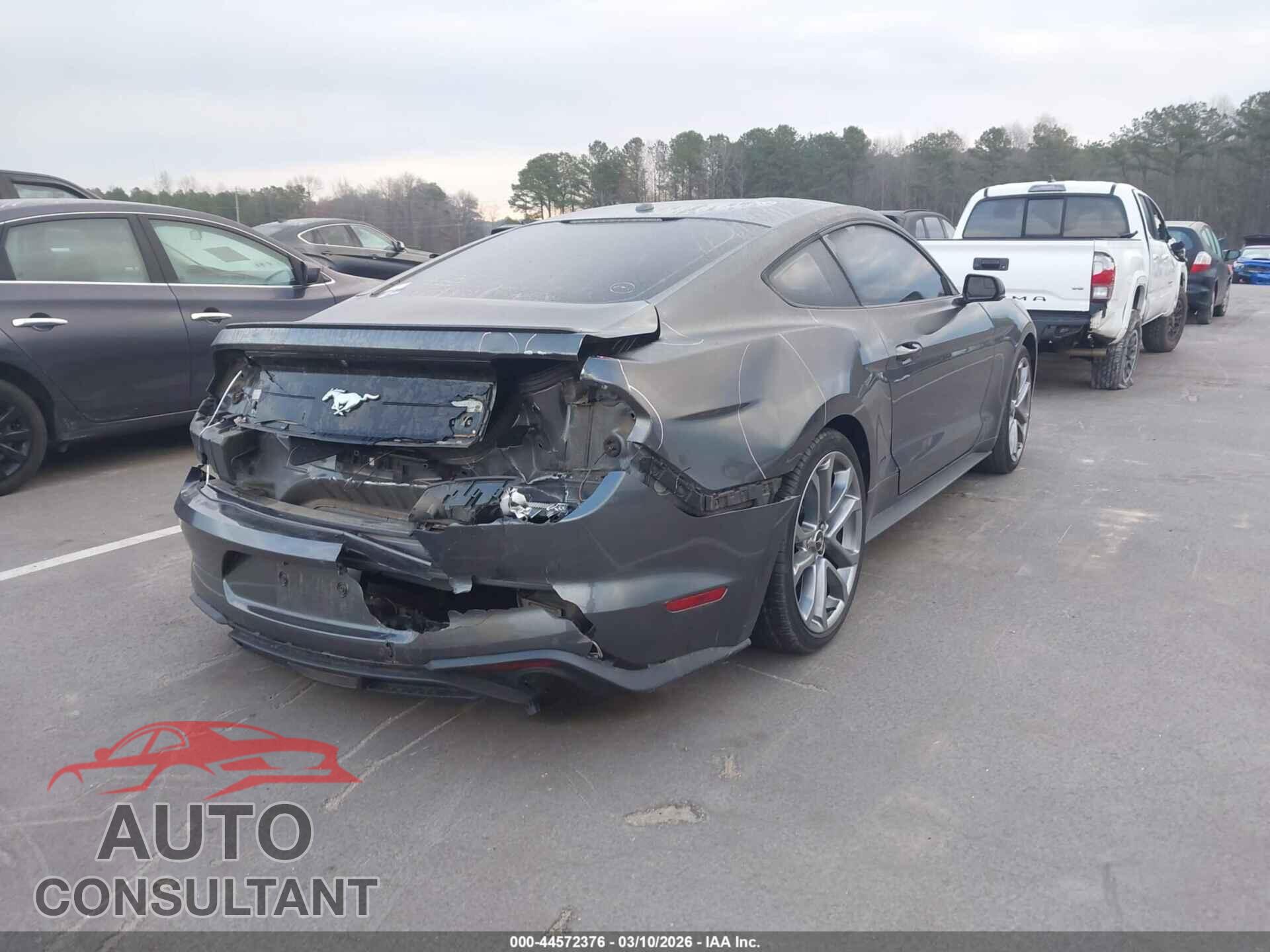 FORD MUSTANG 2018 - 1FA6P8TH8J5116871