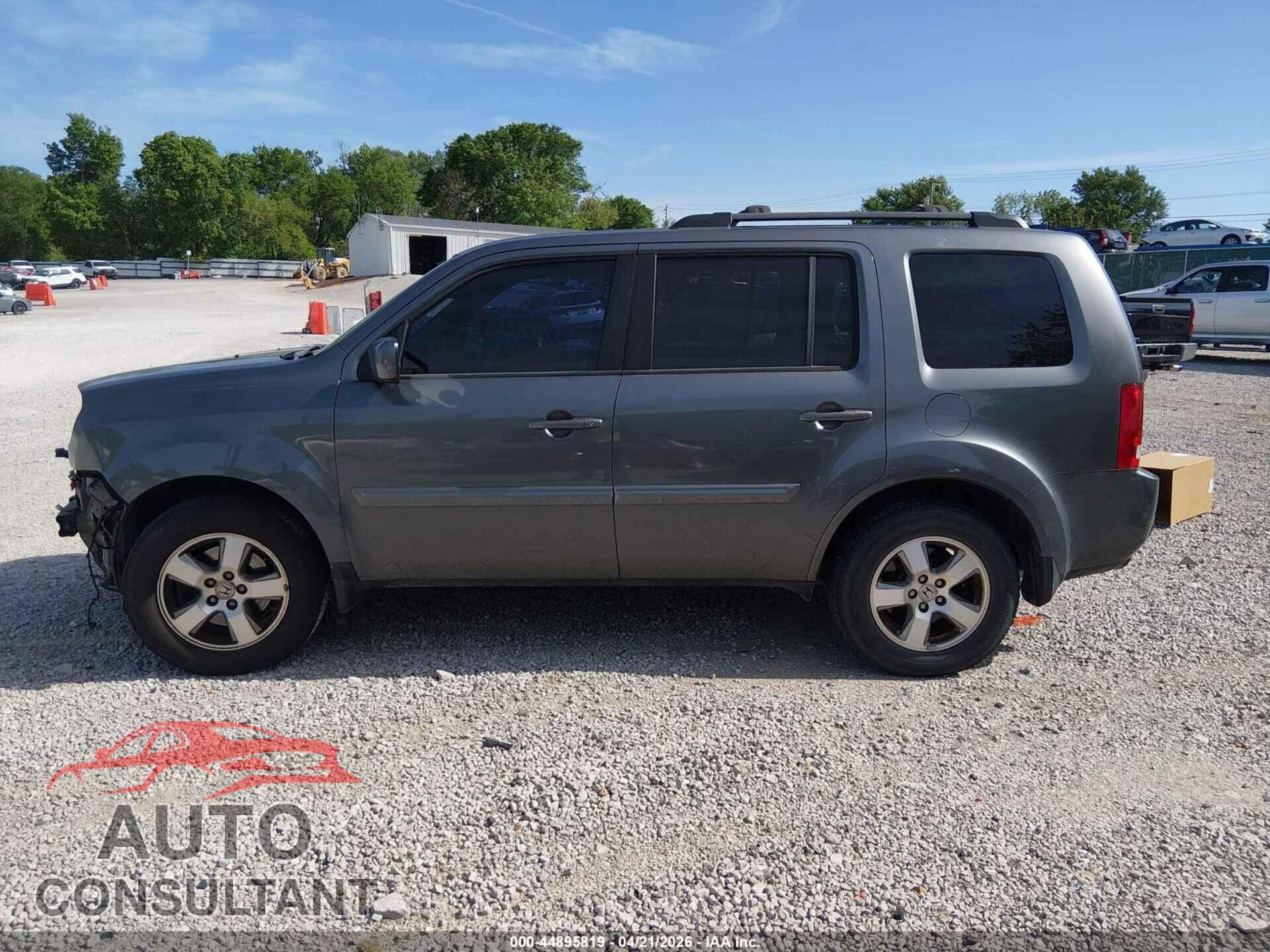 HONDA PILOT 2011 - 5FNYF3H59BB011392