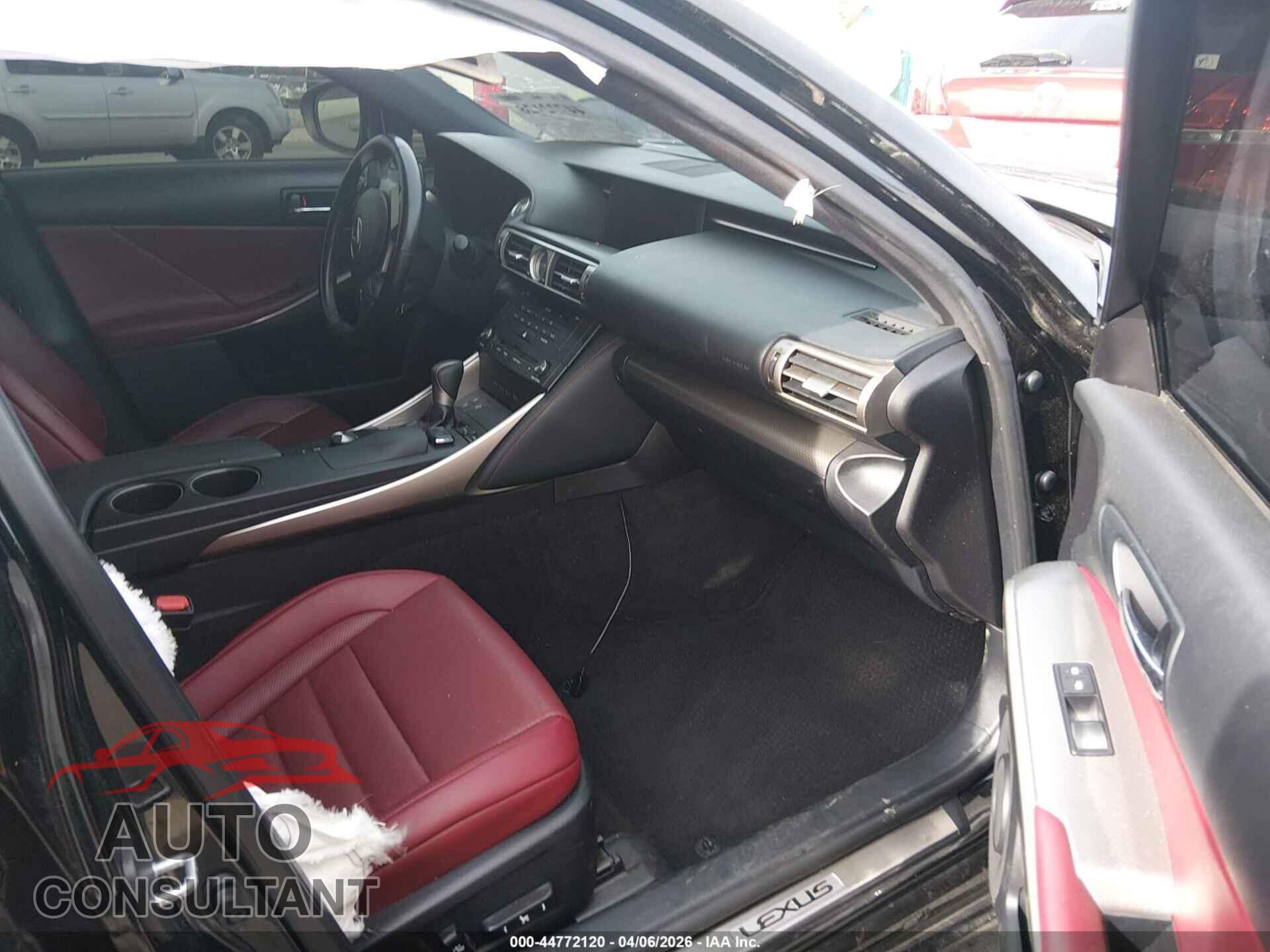 LEXUS IS 300 2016 - JTHCM1D2XG5012333