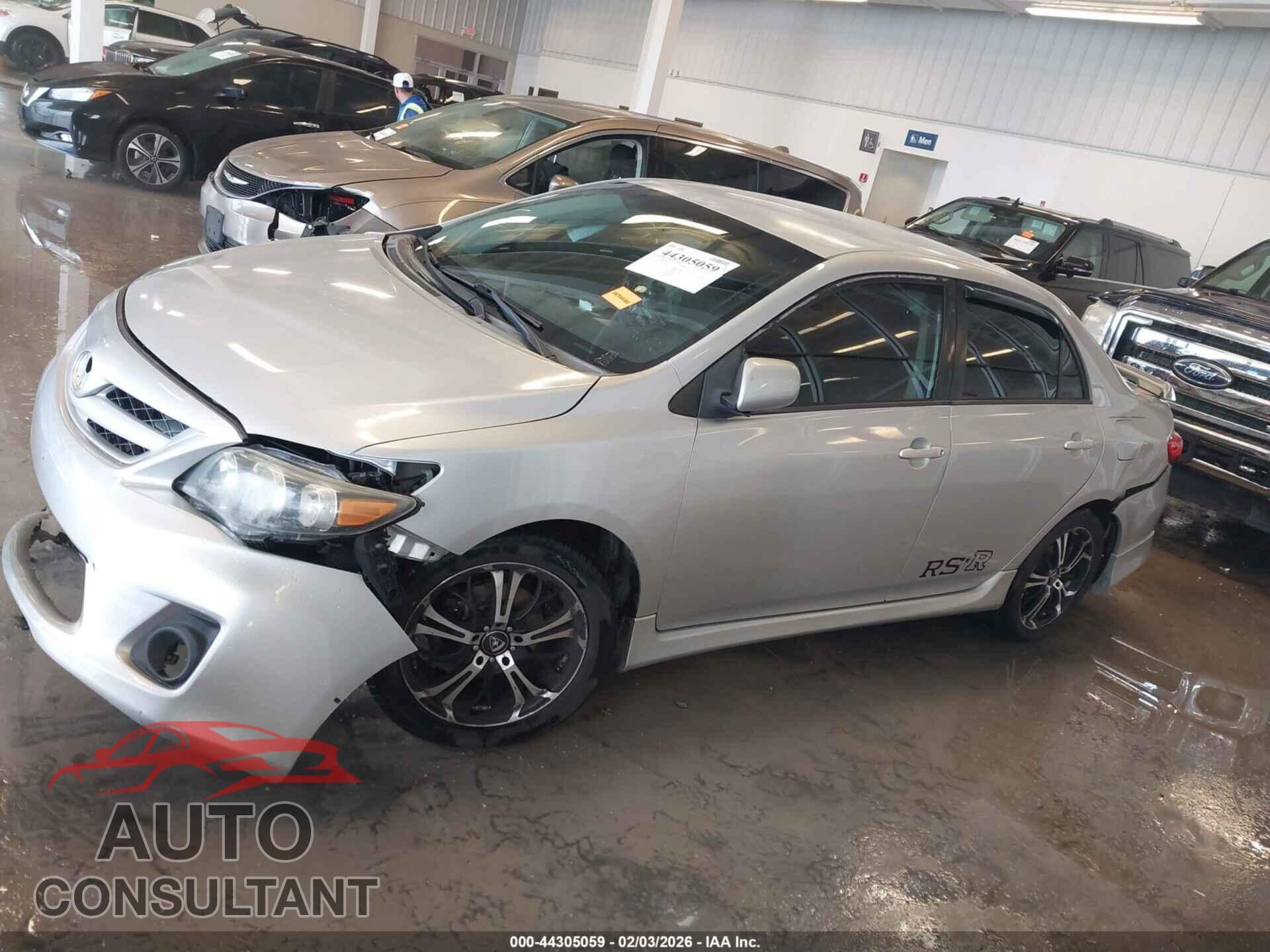 TOYOTA COROLLA 2013 - 5YFBU4EE1DP082695