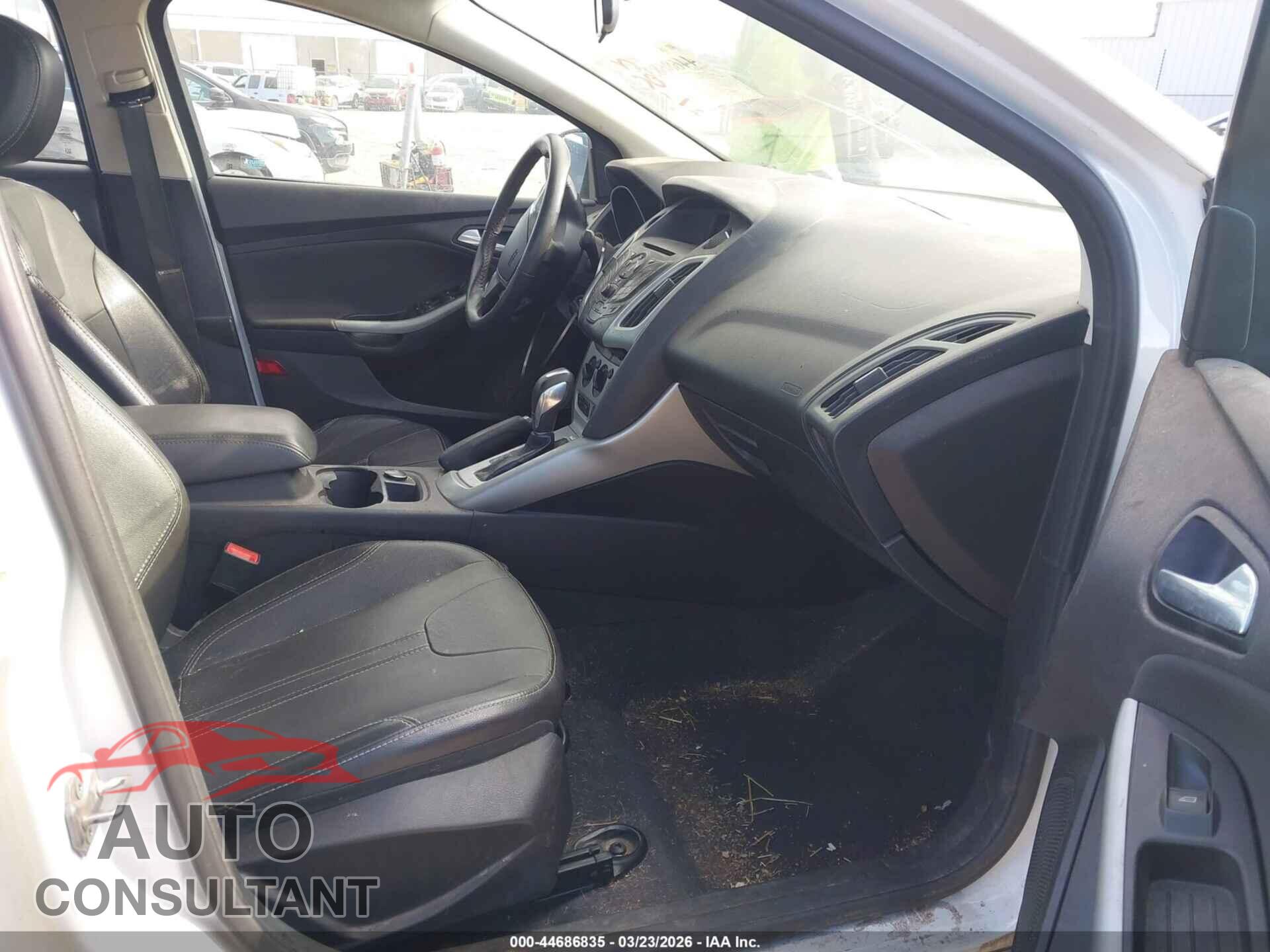 FORD FOCUS 2014 - 1FADP3F20EL323984