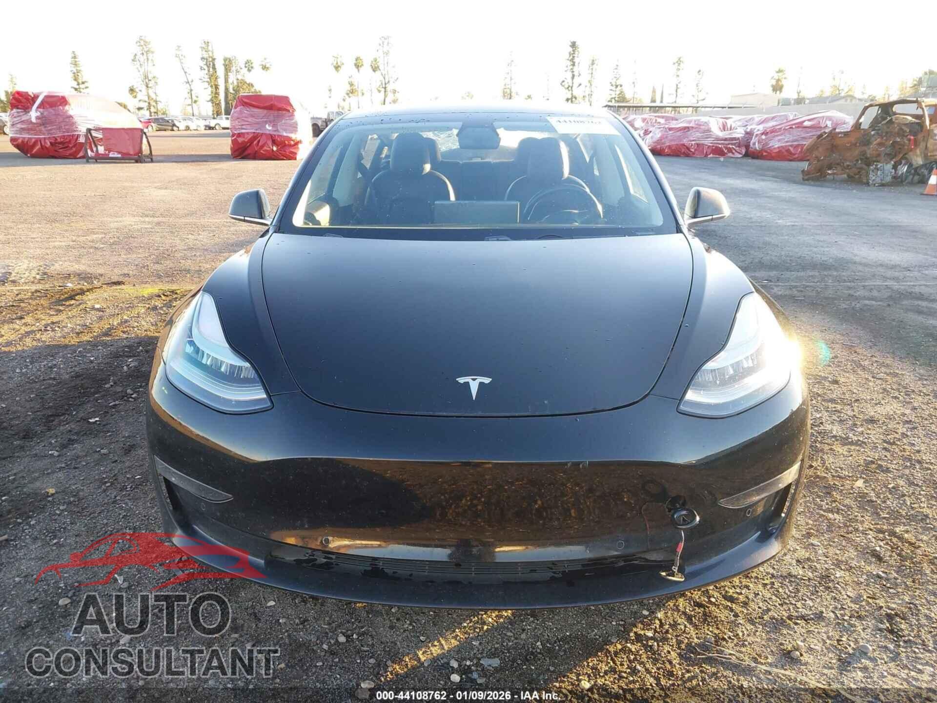 TESLA MODEL 3 2018 - 5YJ3E1EA5JF028028