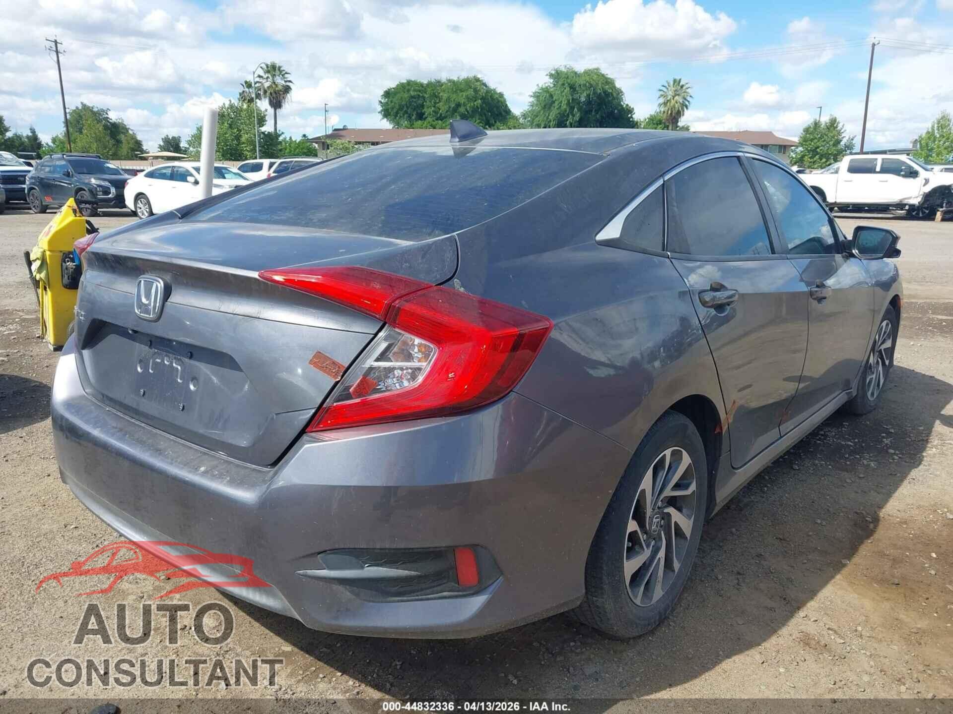 HONDA CIVIC 2017 - 19XFC2F78HE213315
