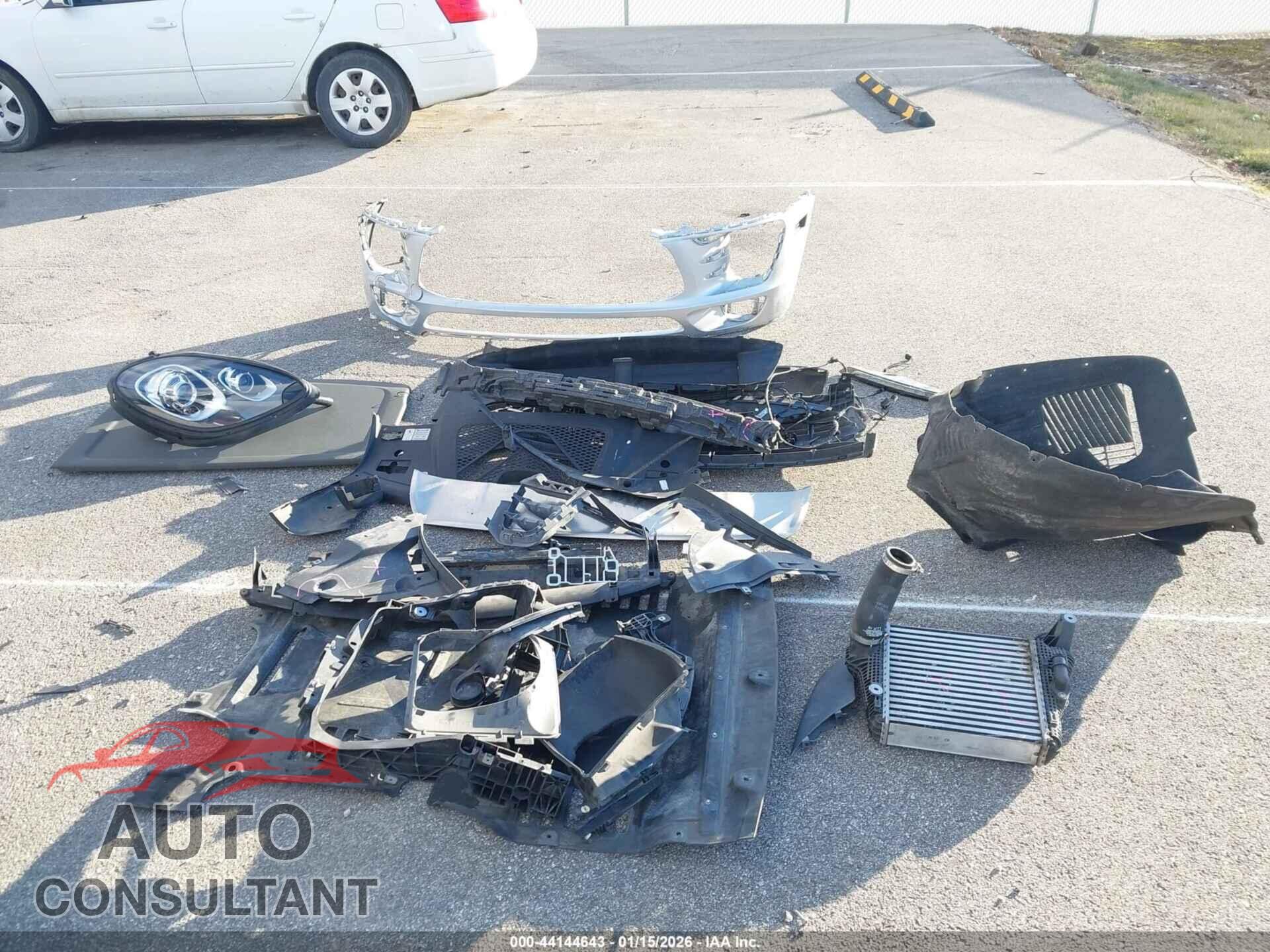 PORSCHE MACAN 2015 - WP1AB2A55FLB51202