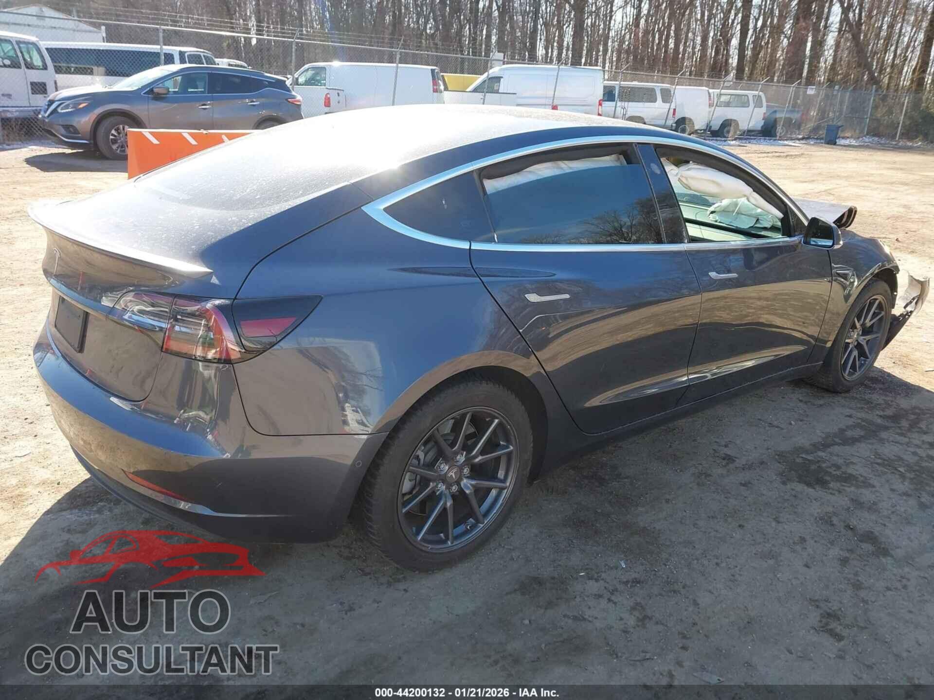 TESLA MODEL 3 2019 - 5YJ3E1EA0KF464254