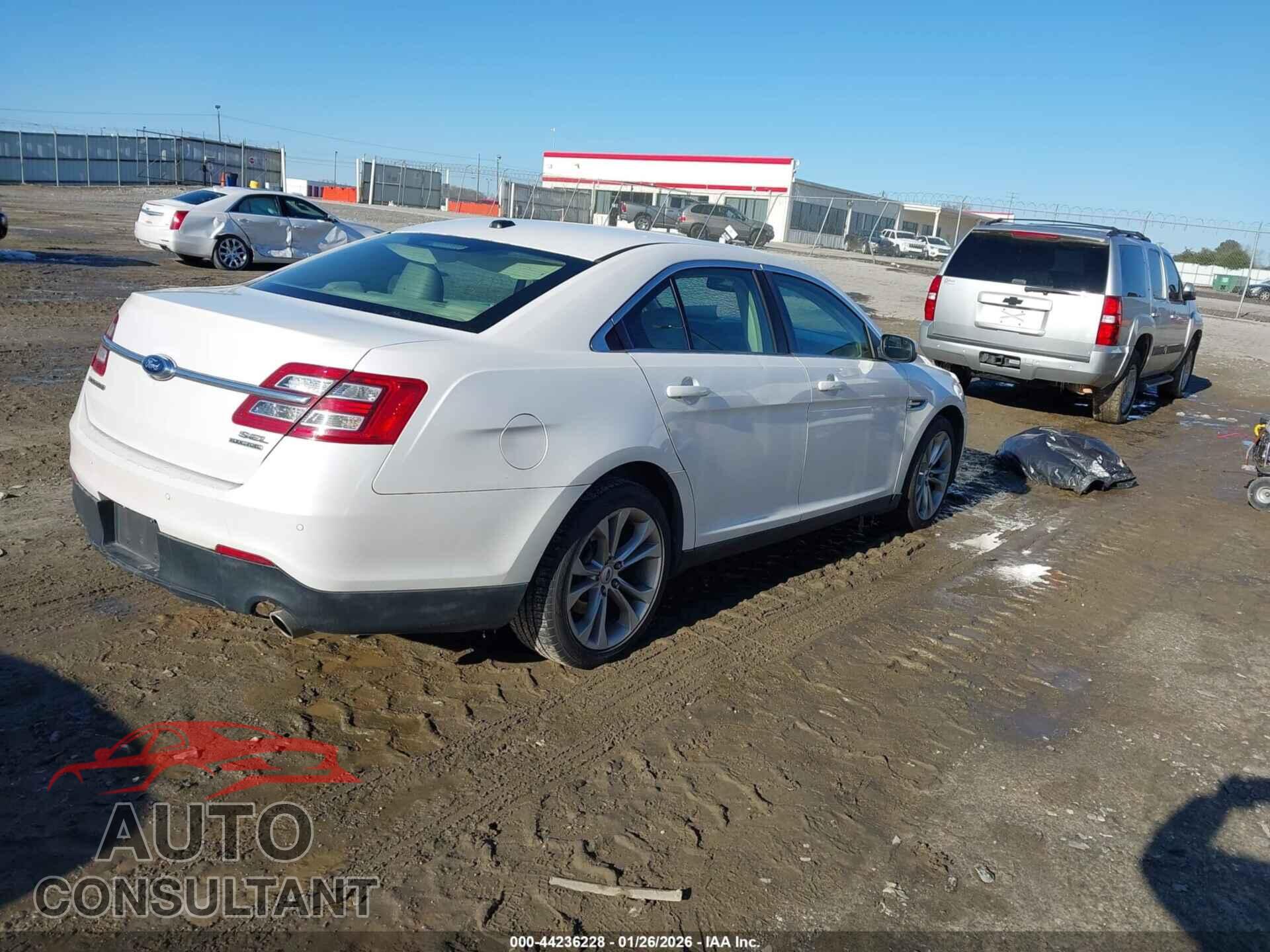 FORD TAURUS 2013 - 1FAHP2E89DG168442