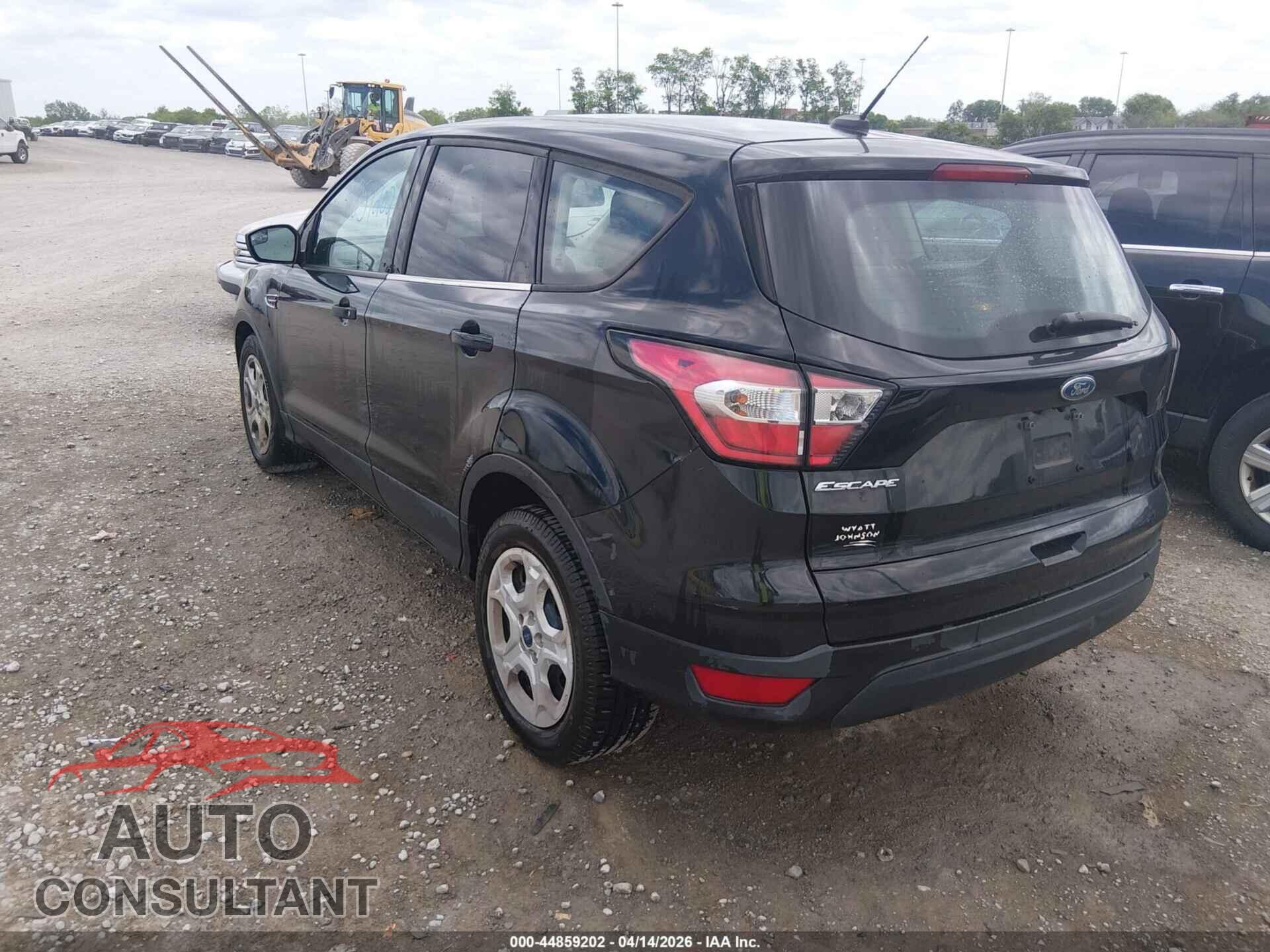 FORD ESCAPE 2017 - 1FMCU0F78HUC43318