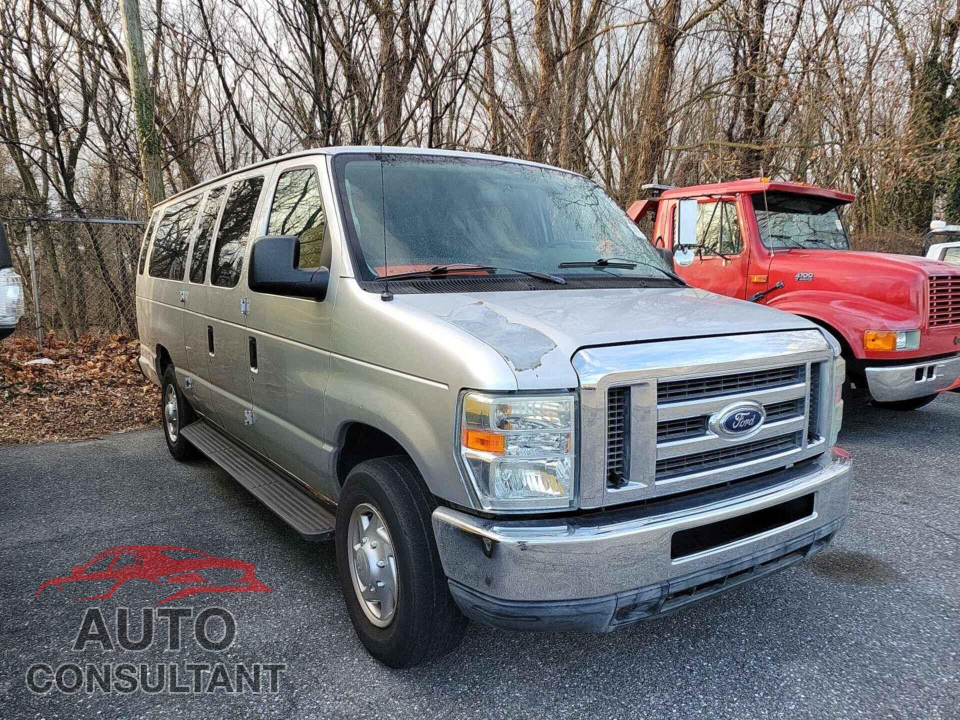 FORD E-350 SUPER DUTY 2011 - 1FBSS3BL7BDA79064