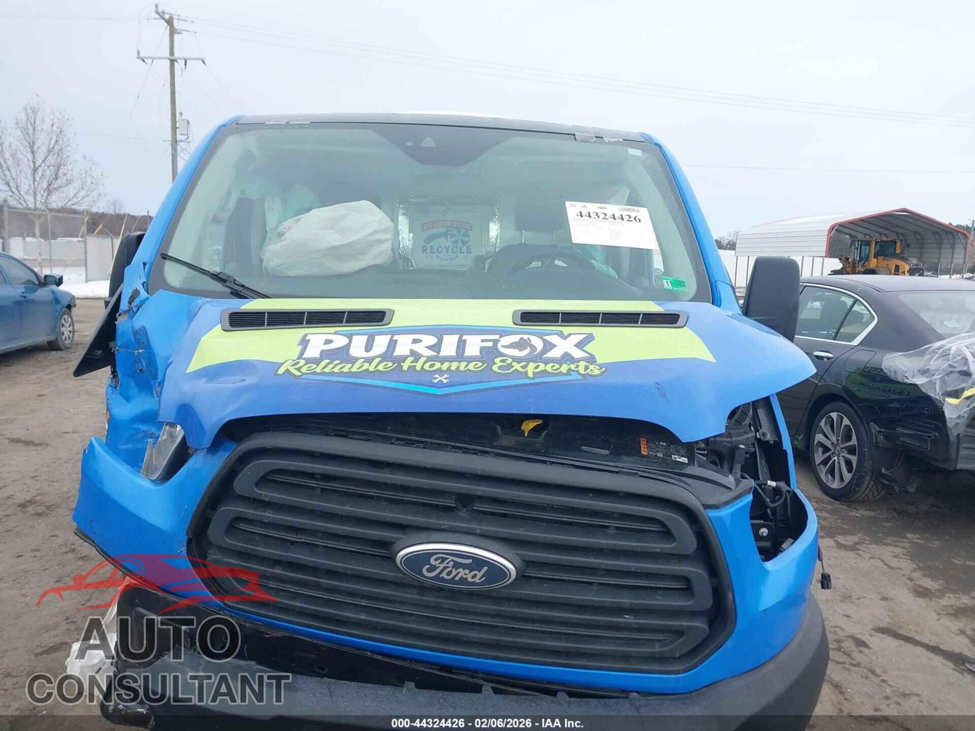 FORD TRANSIT-150 2017 - 1FTYE1YM9HKA13766