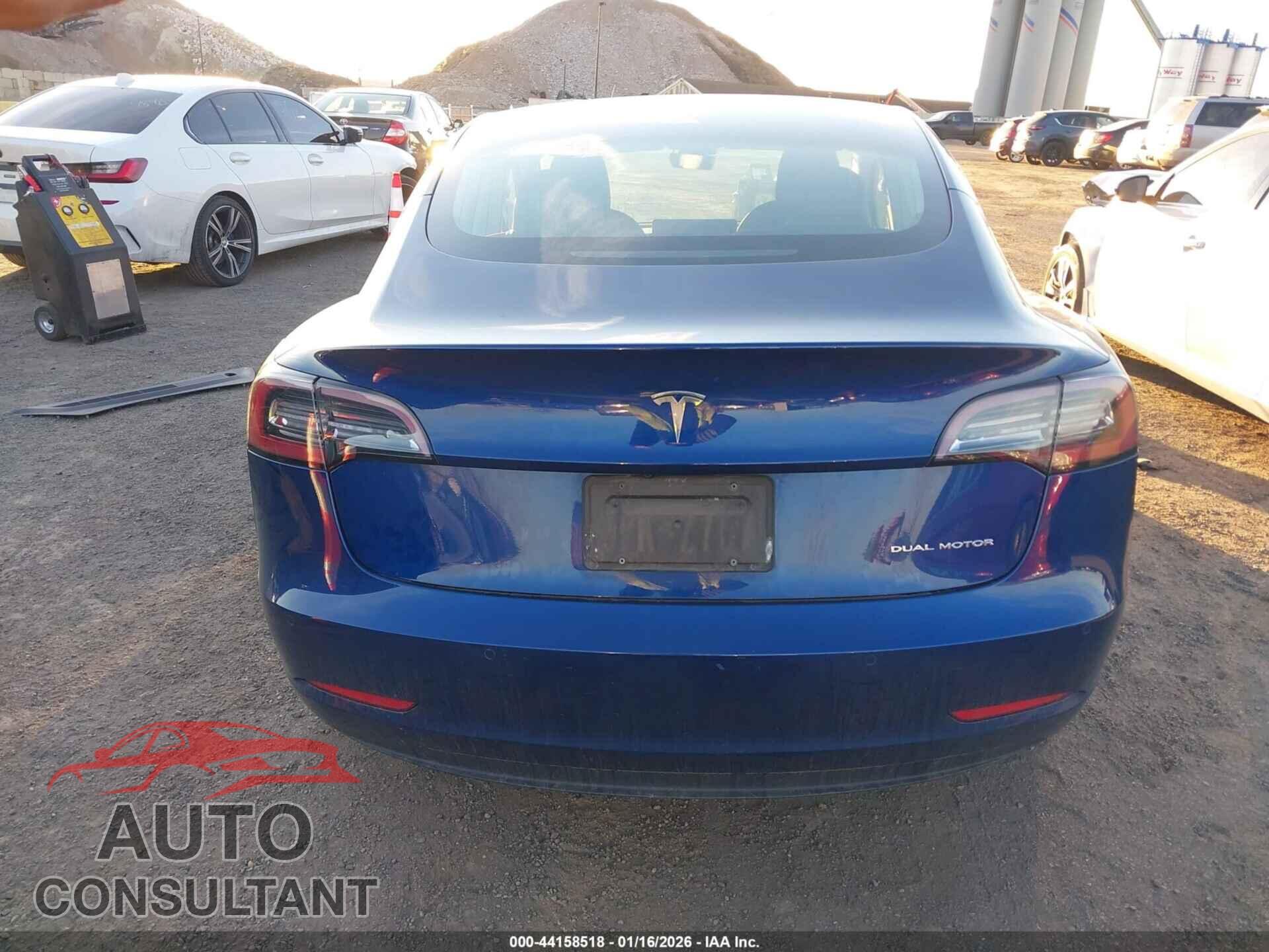 TESLA MODEL 3 2020 - 5YJ3E1EB0LF651259