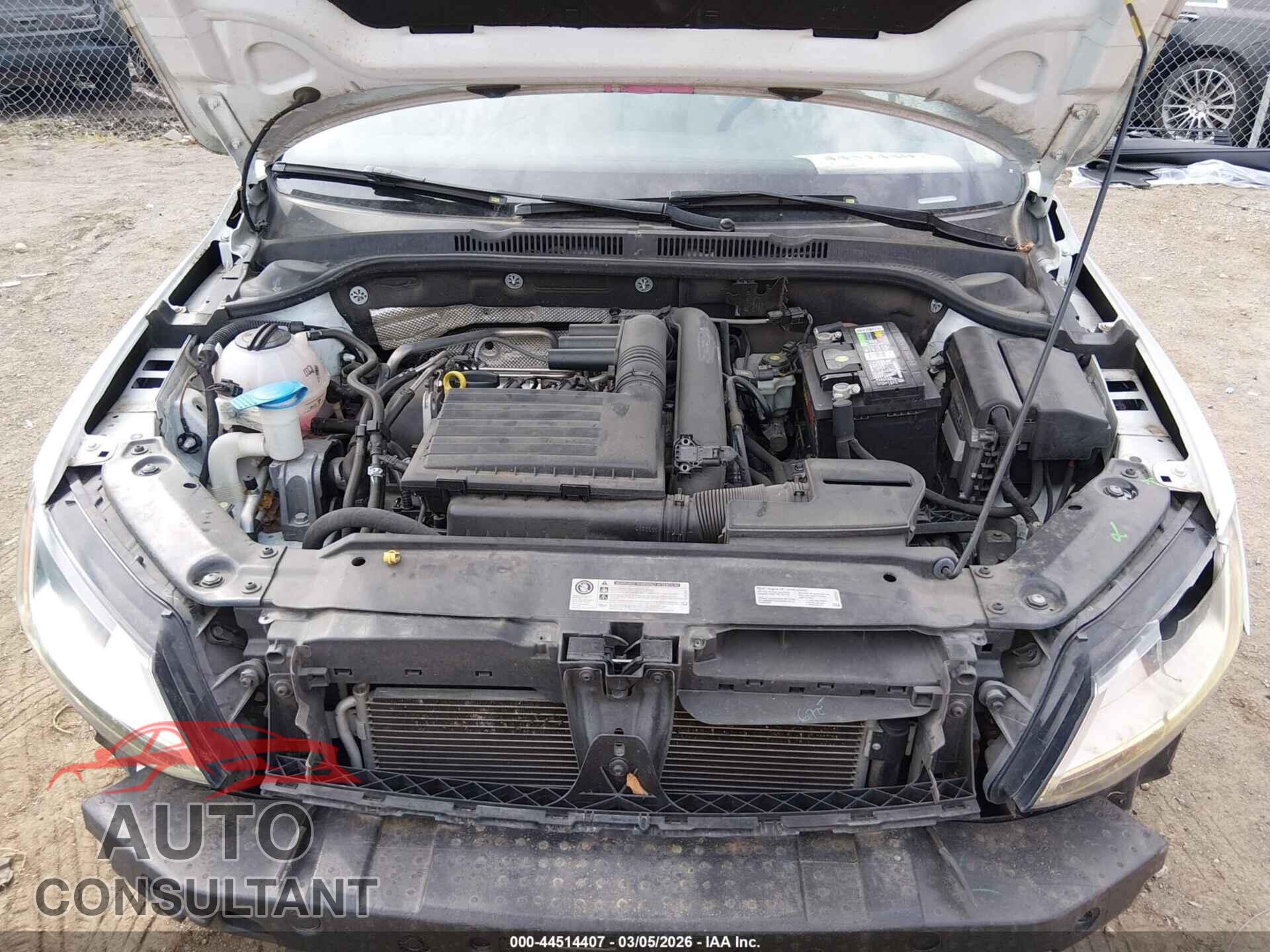 VOLKSWAGEN JETTA 2017 - 3VWDB7AJ9HM337624