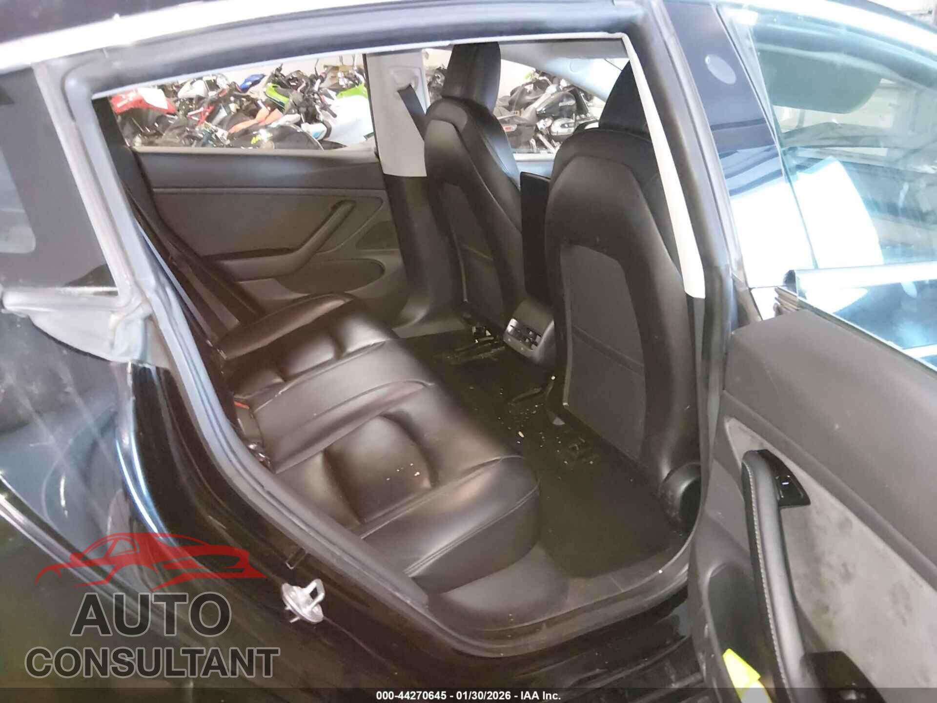 TESLA MODEL 3 2019 - 5YJ3E1EB9KF441841