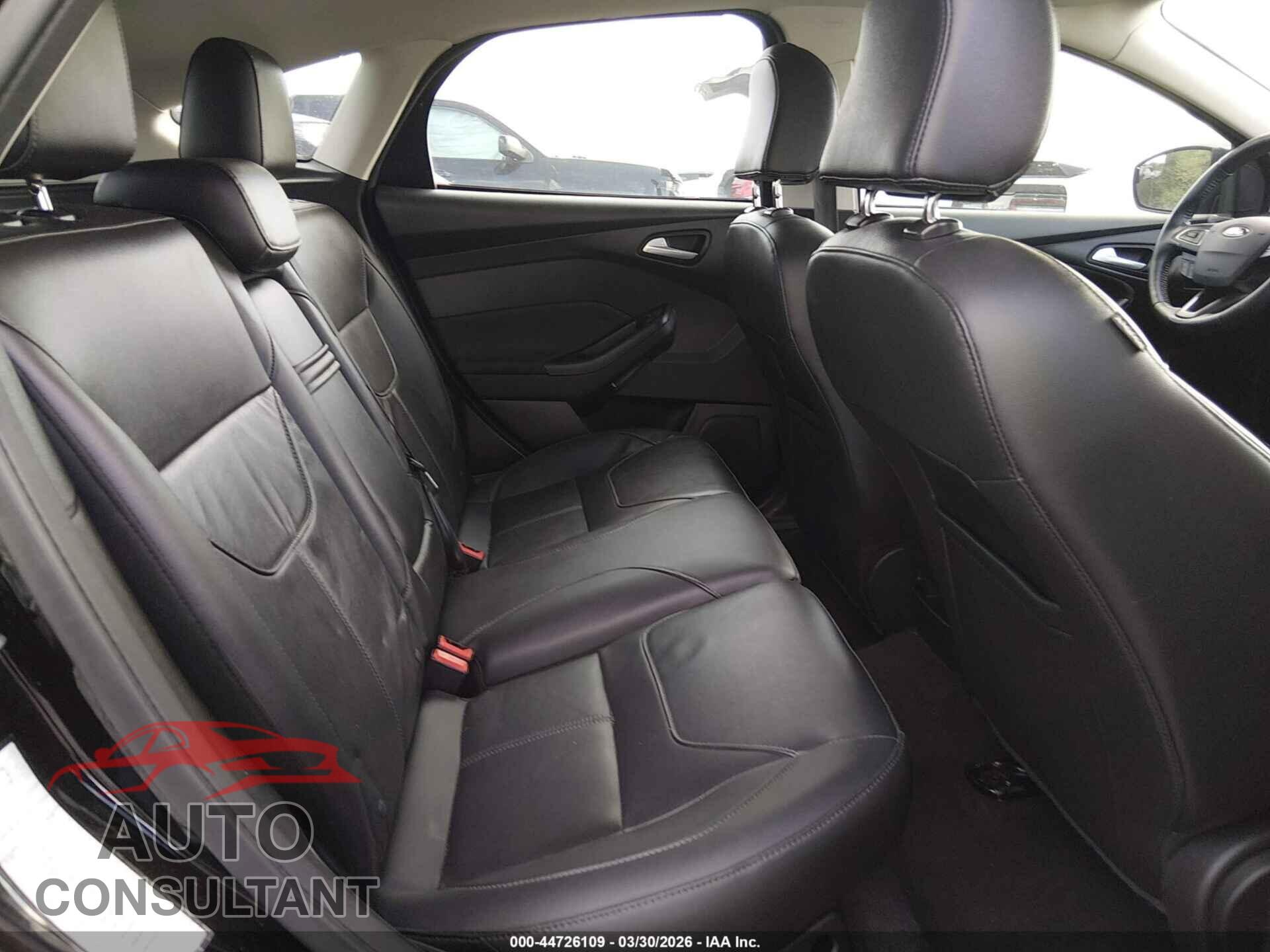 FORD FOCUS 2016 - 1FADP3K21GL339927