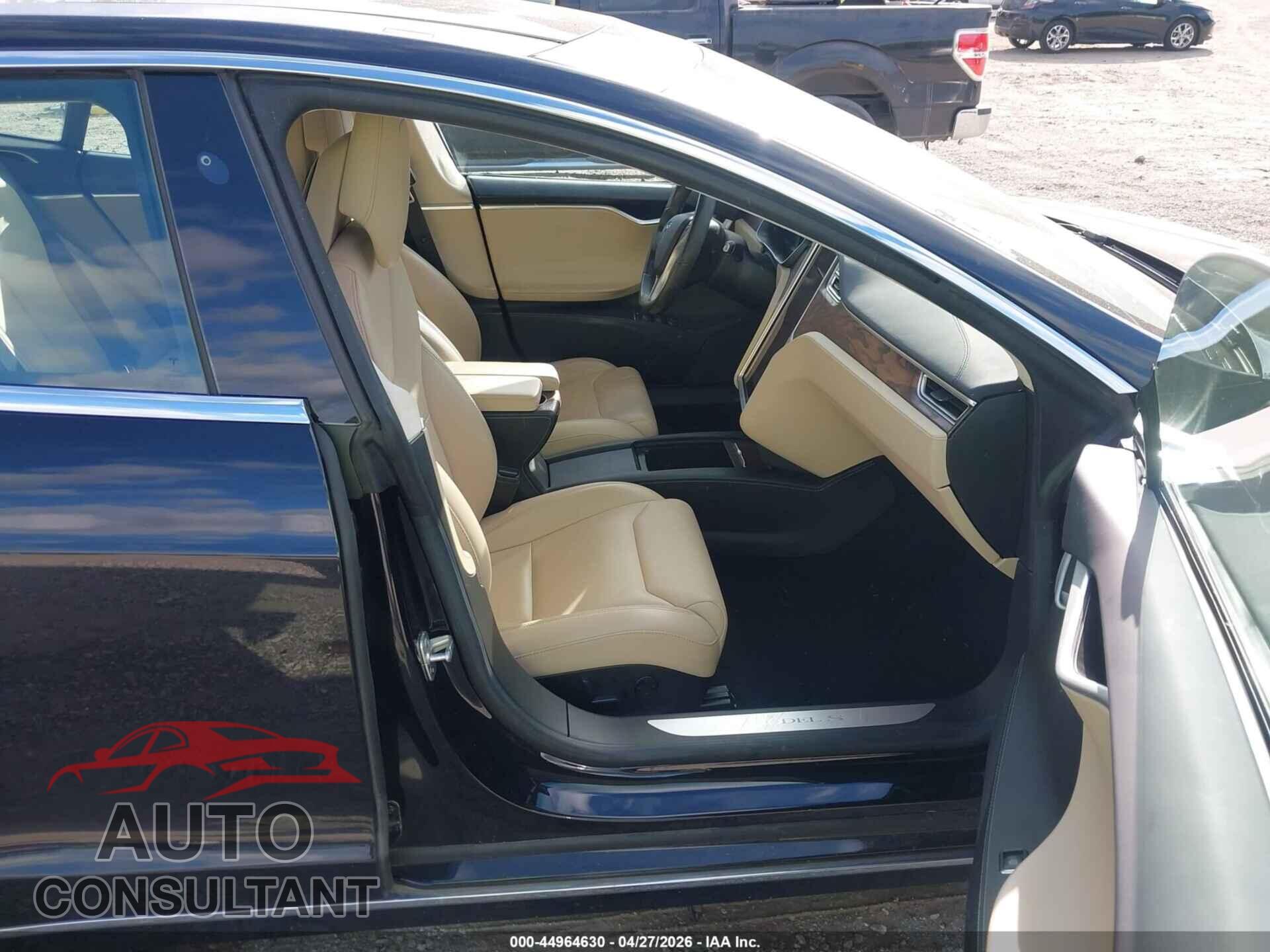 TESLA MODEL S 2017 - 5YJSA1E15HF204318