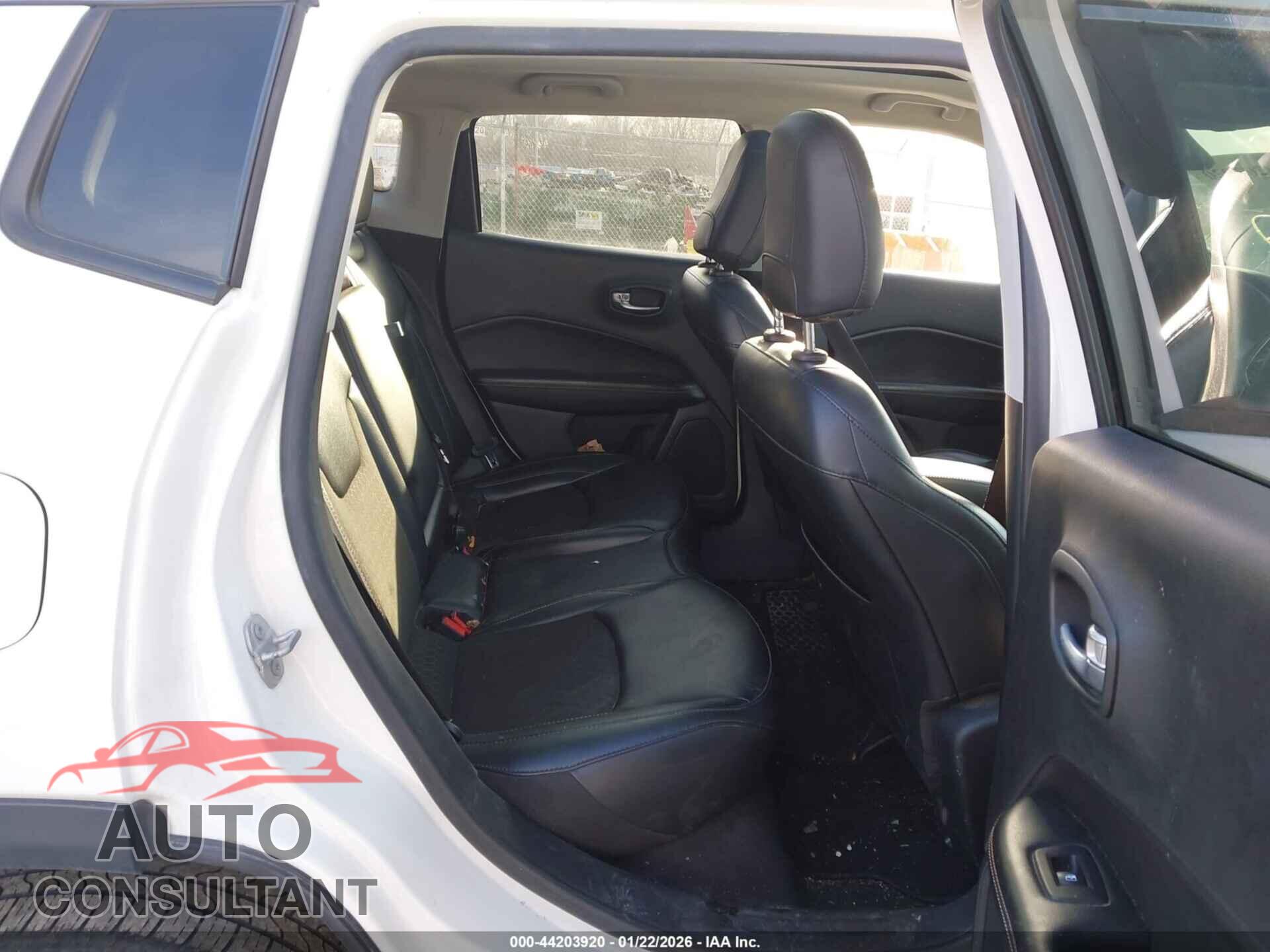 JEEP COMPASS 2020 - 3C4NJDBB1LT251982