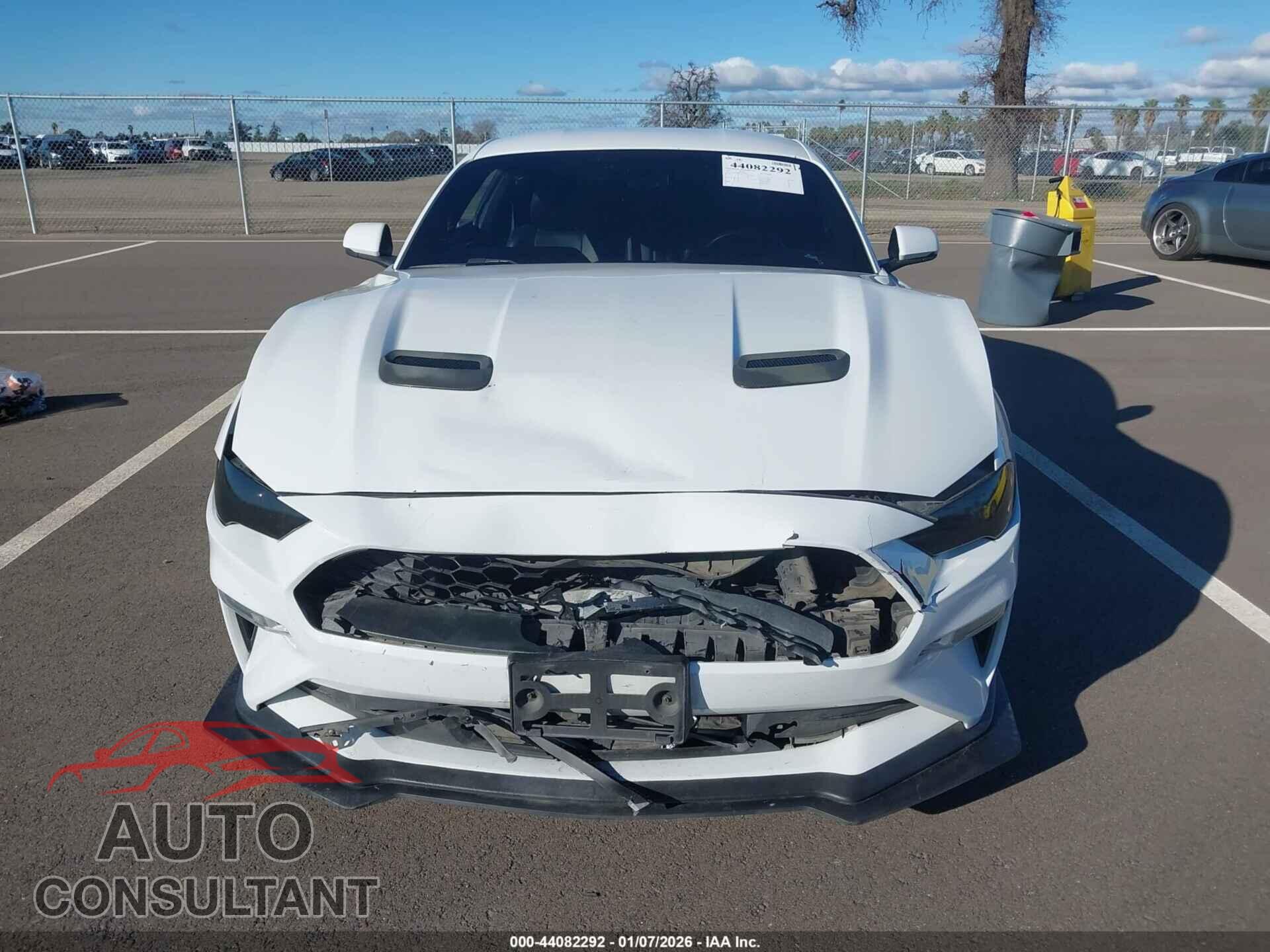 FORD MUSTANG 2018 - 1FA6P8TH0J5109235