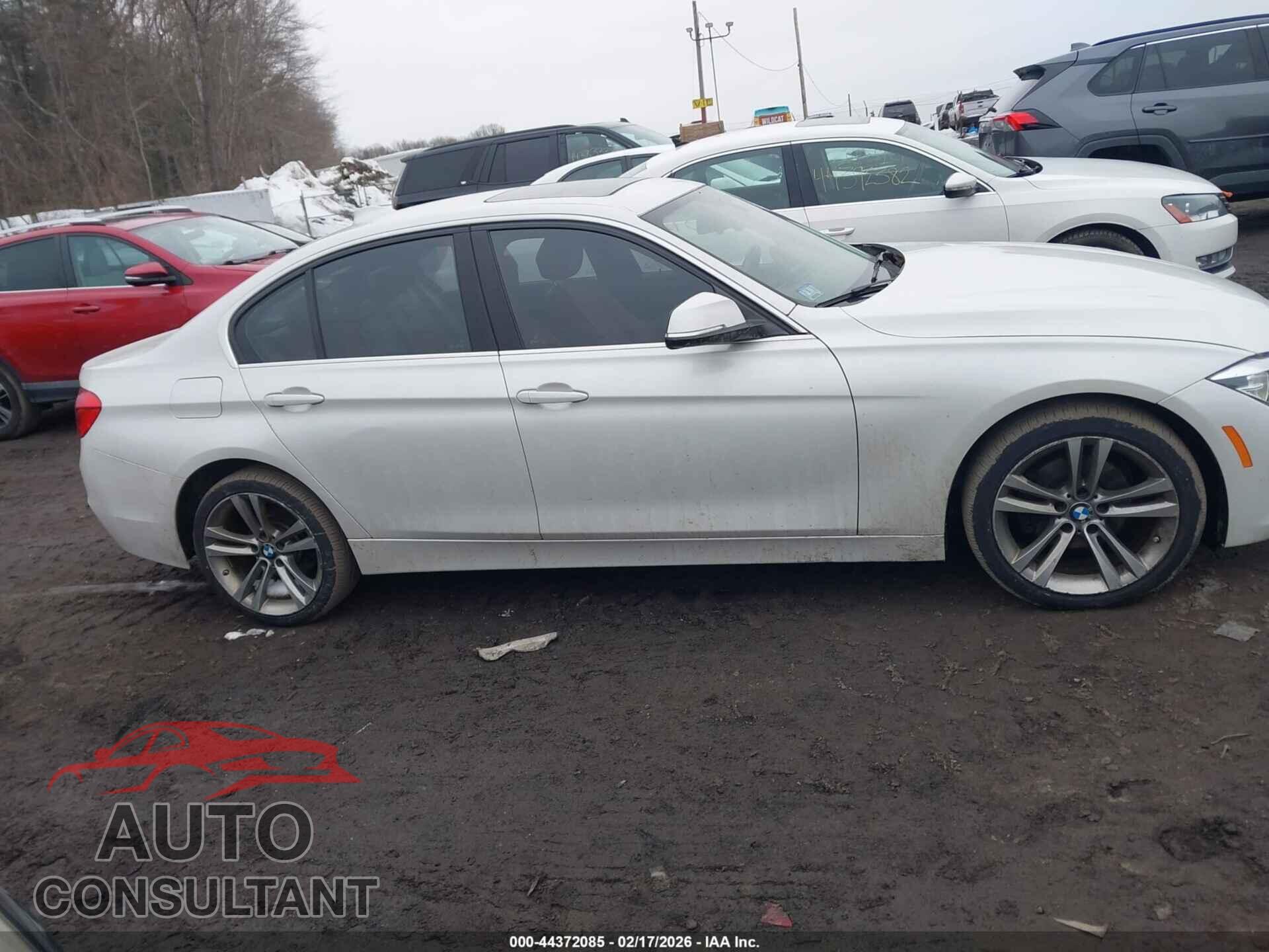 BMW 330I 2017 - WBA8D9C53HK677625
