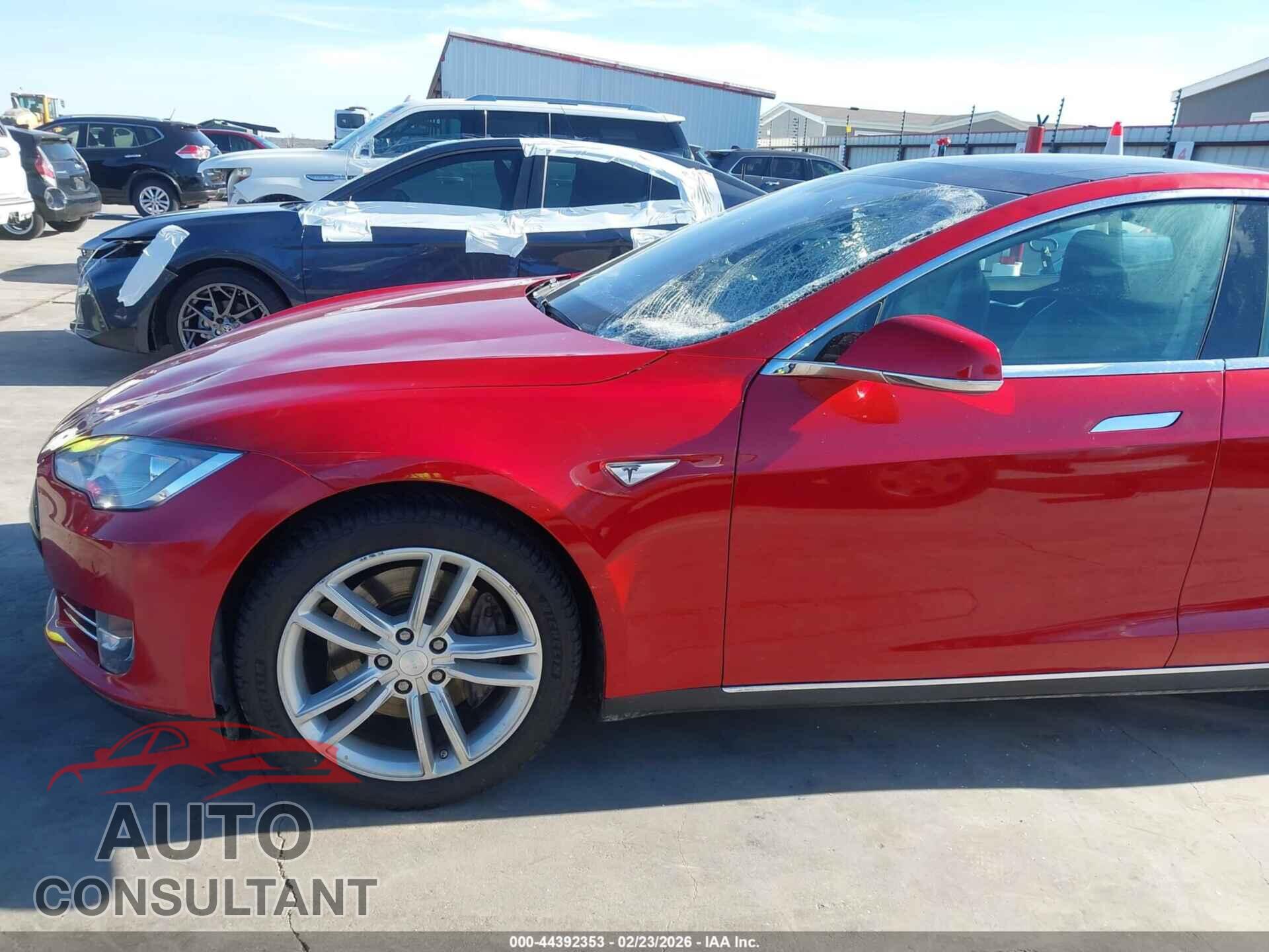TESLA MODEL S 2014 - 5YJSA1H11EFP44210