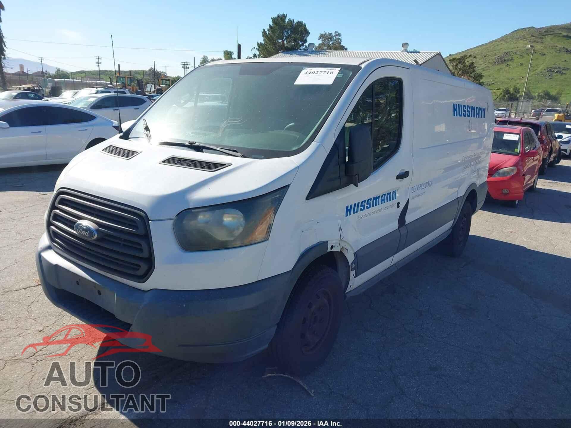 FORD TRANSIT-250 2015 - 1FTNR1YM6FKB09357