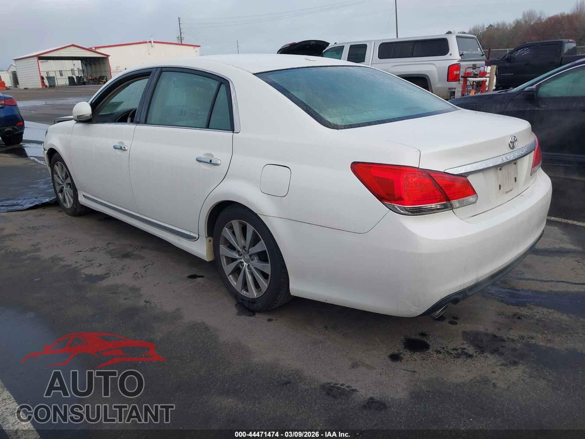 TOYOTA AVALON 2011 - 4T1BK3DB3BU419452