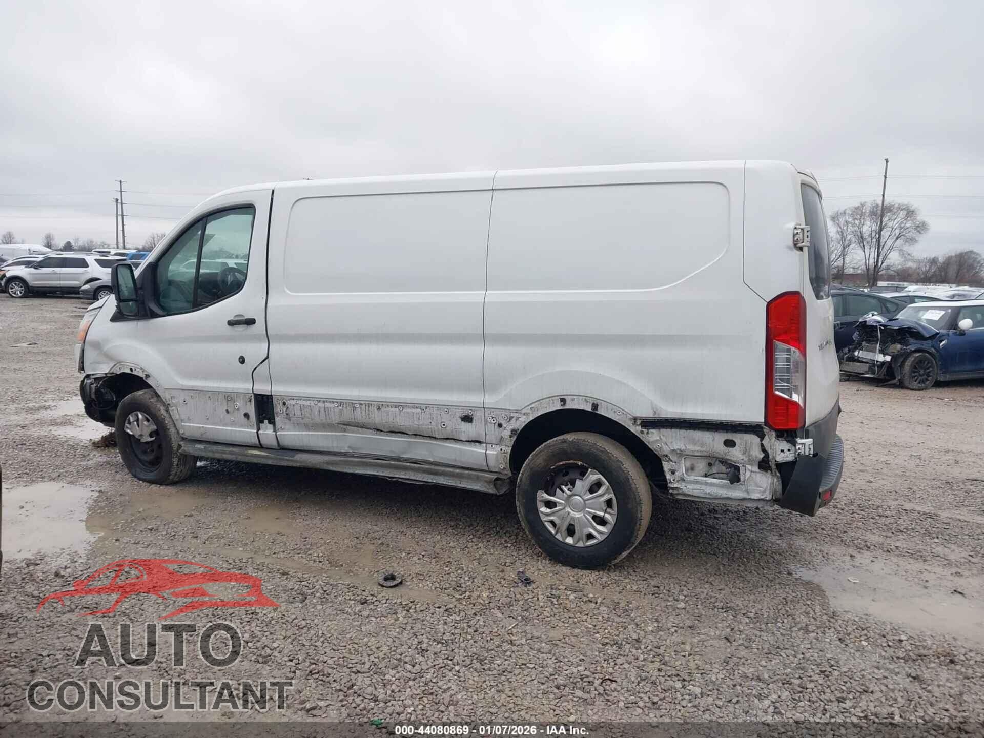 FORD TRANSIT-250 2018 - 1FTYR1YM6JKA99077