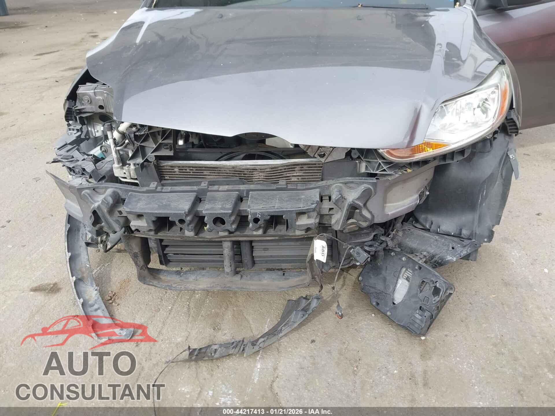 FORD FOCUS 2013 - 1FADP3F2XDL107736