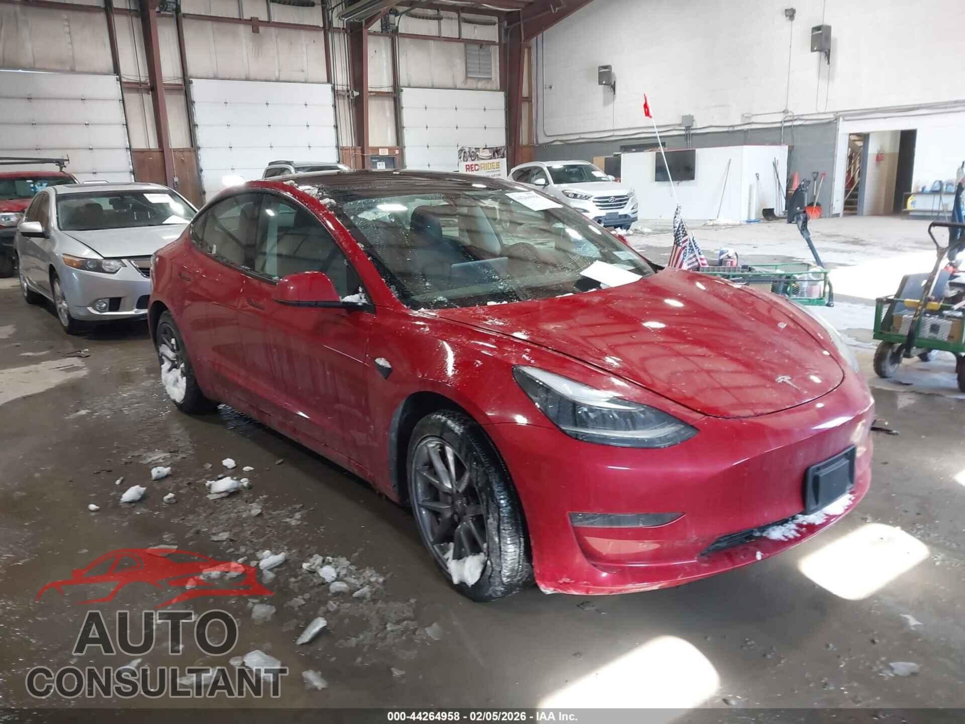TESLA MODEL 3 2022 - 5YJ3E1EA0NF196780