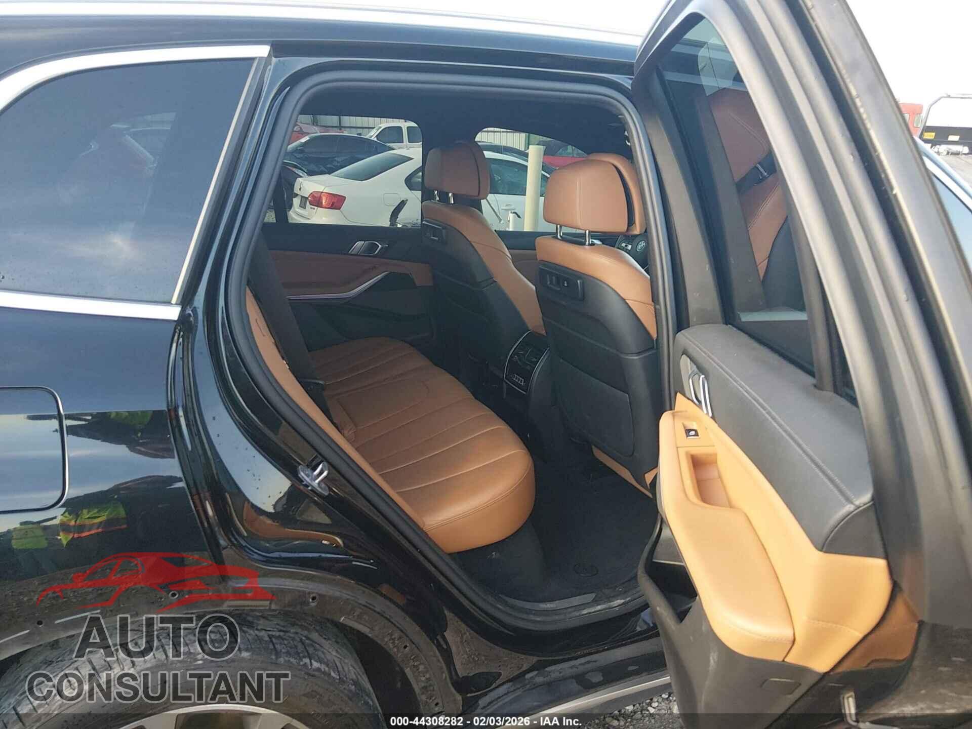 BMW X5 2021 - 5UXCR4C07M9D84139