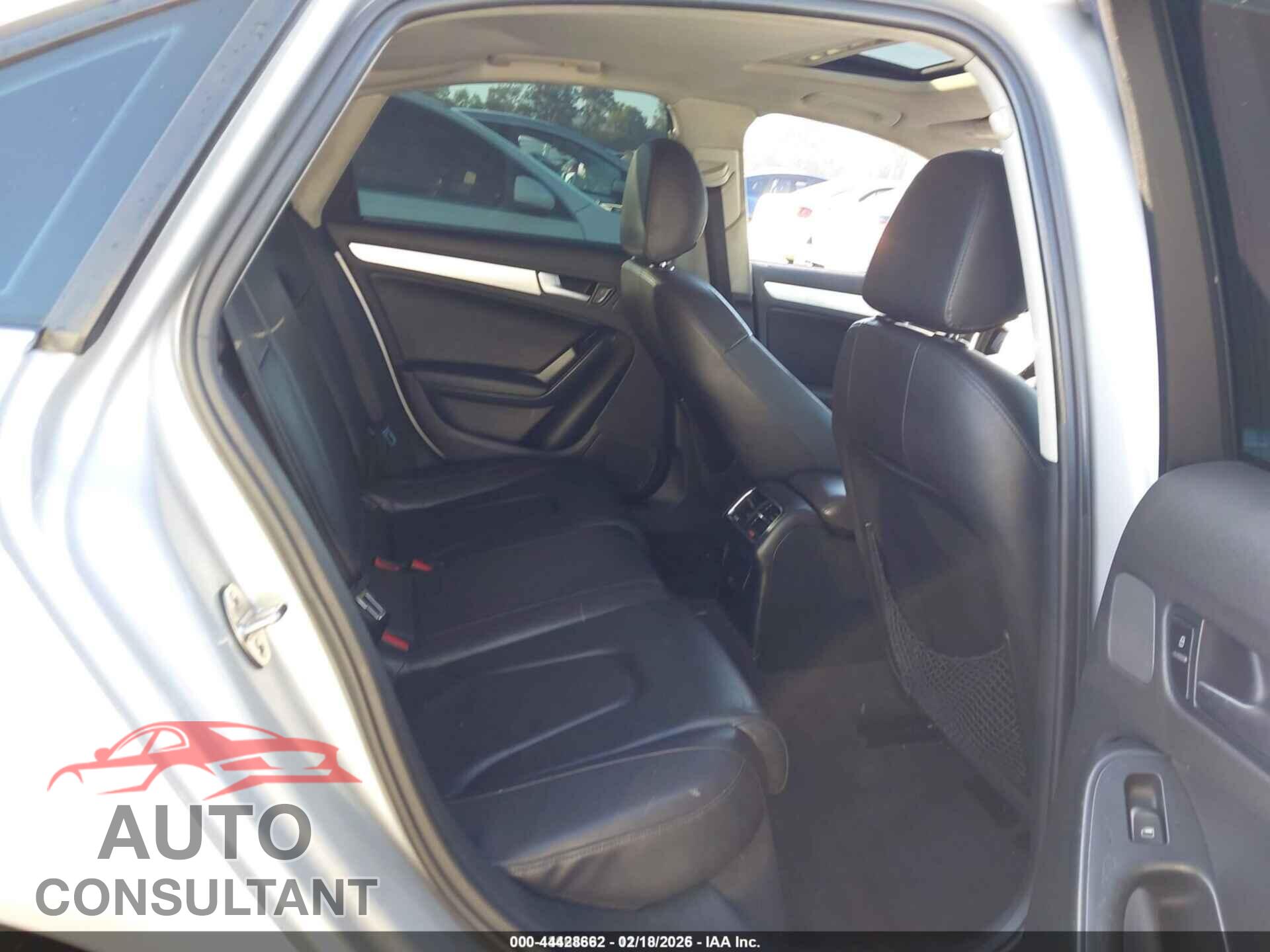 AUDI A4 2011 - WAUEFAFL2BN008664