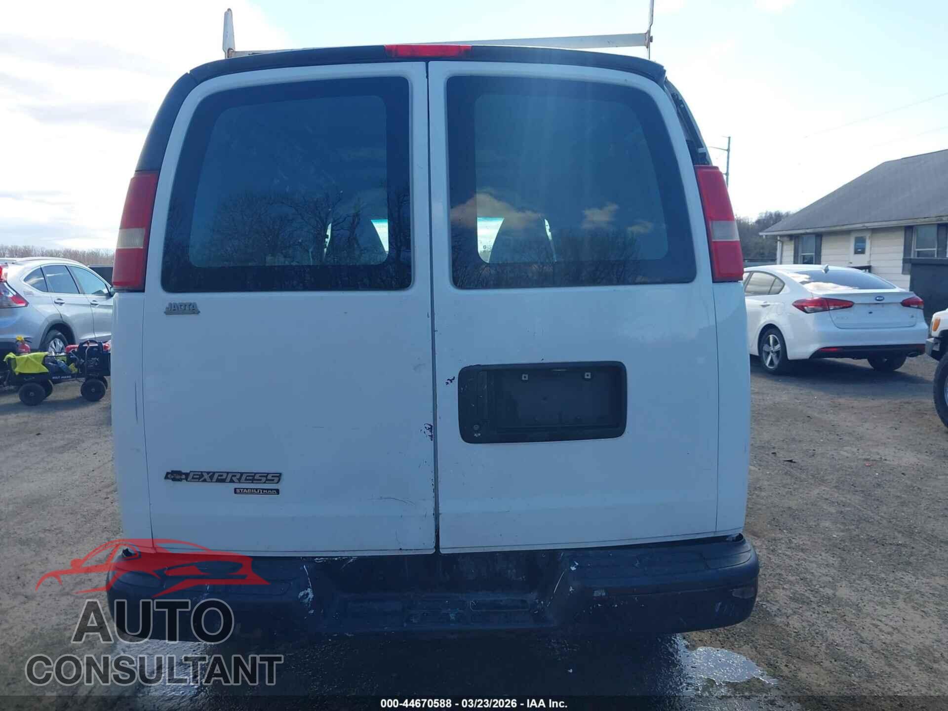 CHEVROLET EXPRESS 1500 2014 - 1GCSGAFX8E1107720